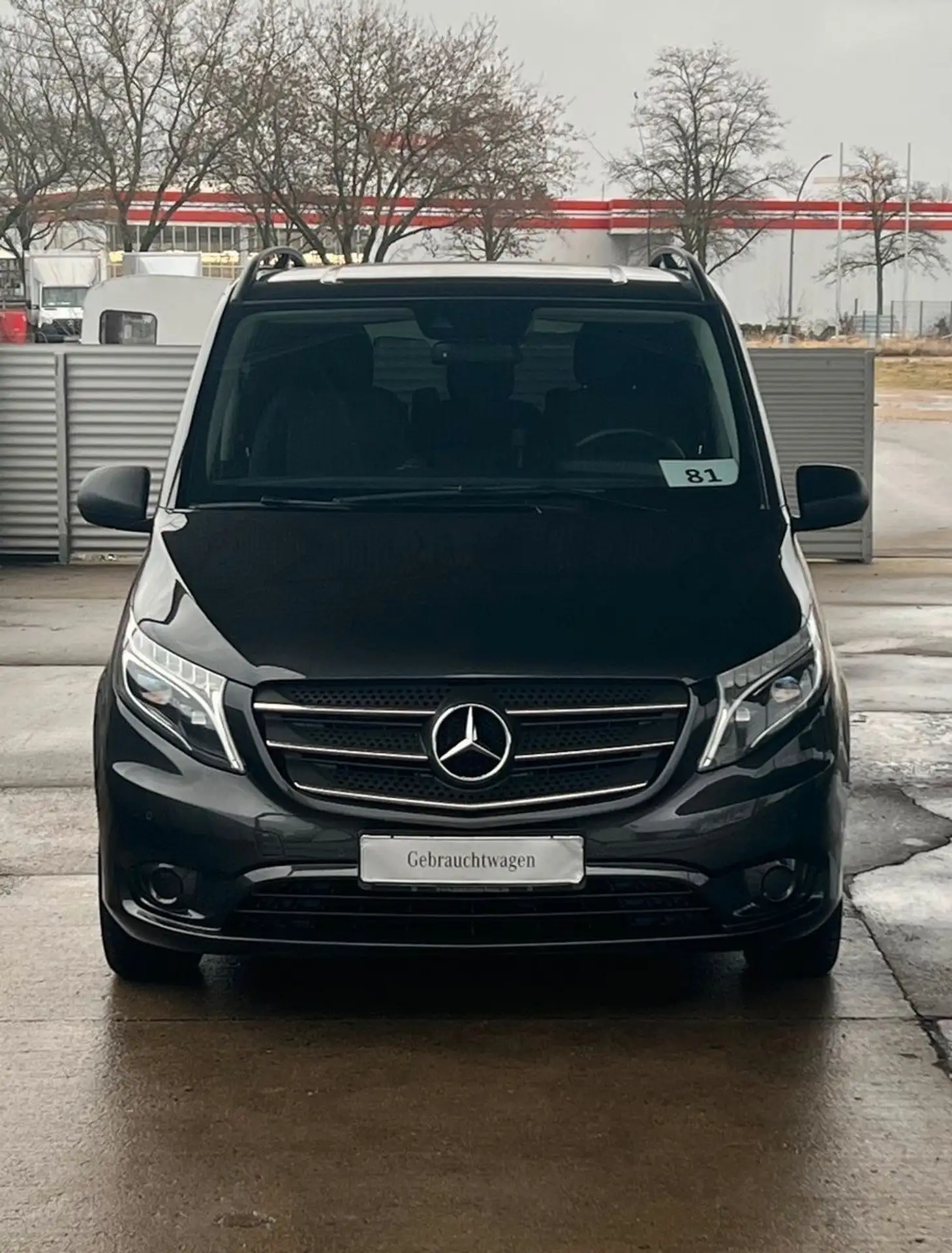 Mercedes-Benz - Vito