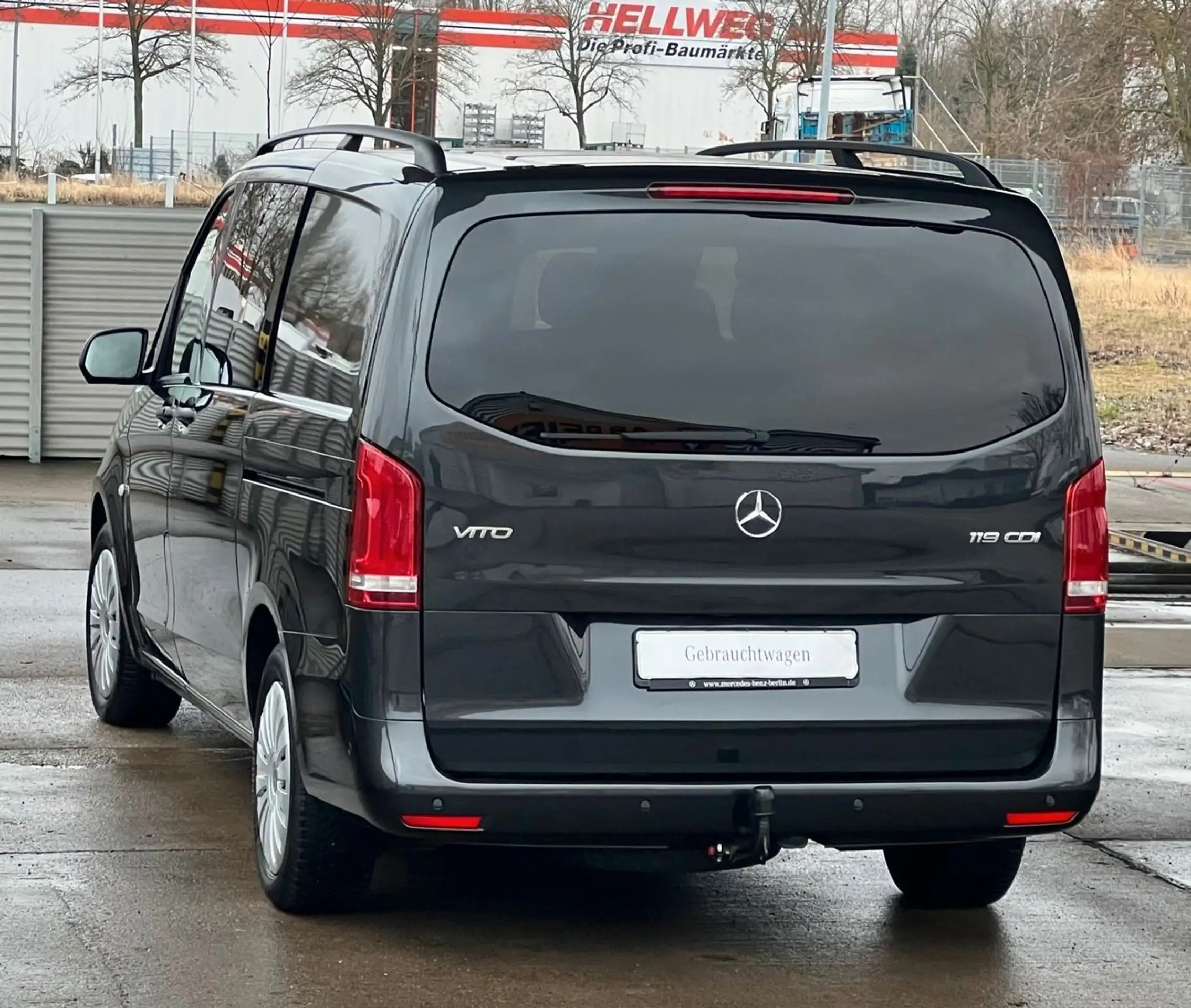 Mercedes-Benz - Vito