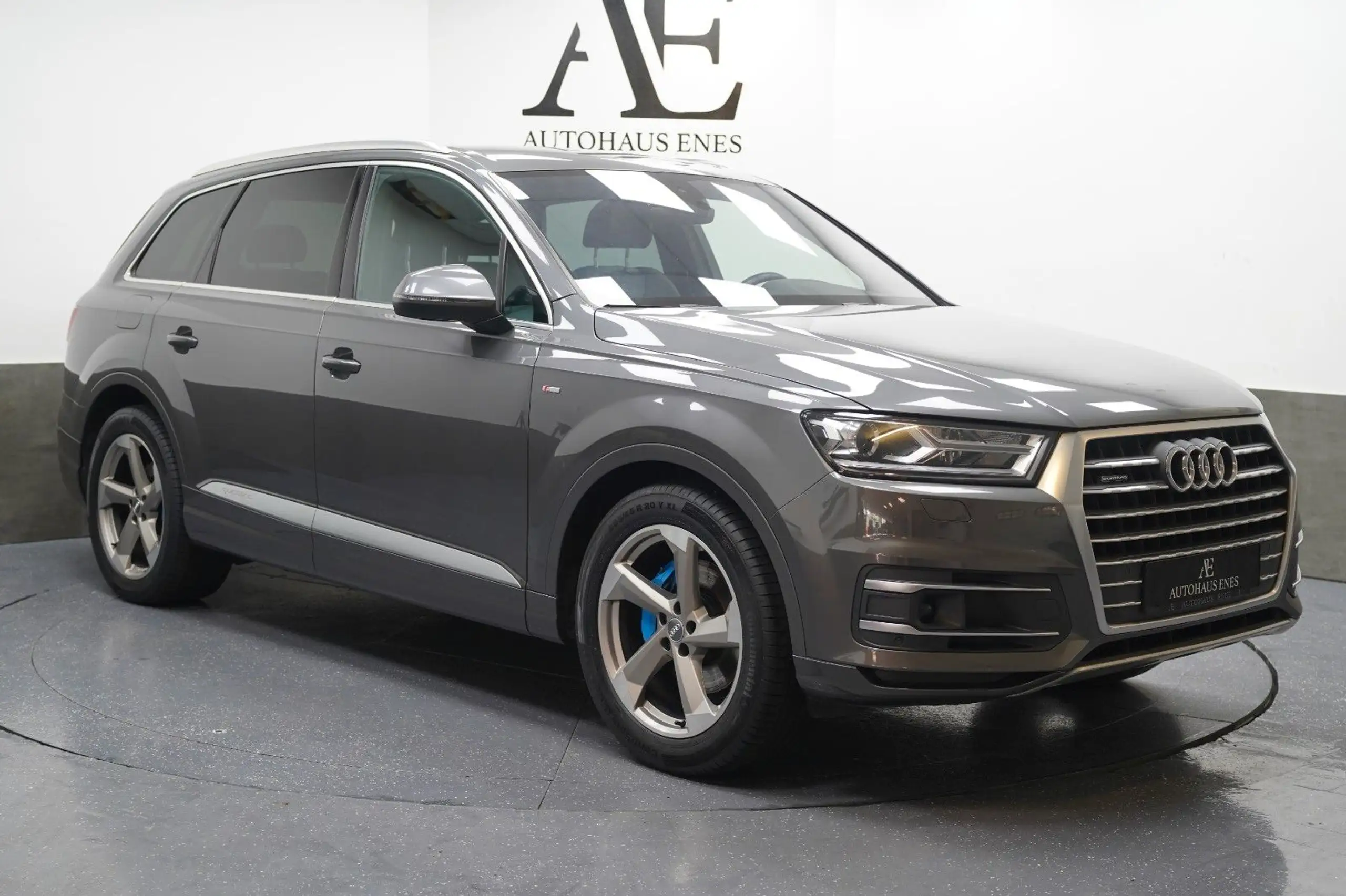 Audi - Q7