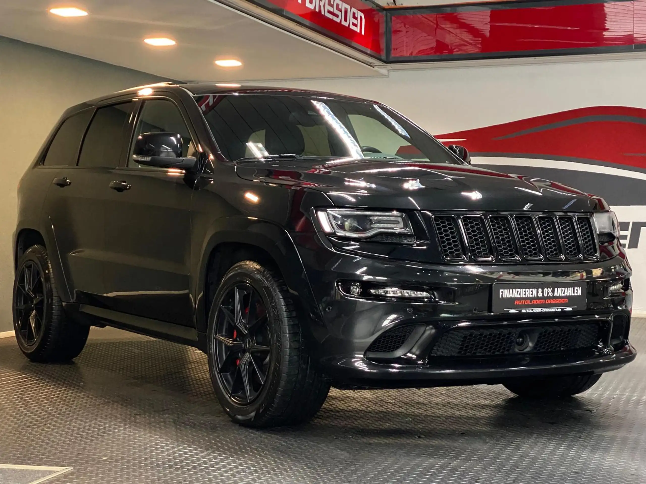 Jeep - Grand Cherokee