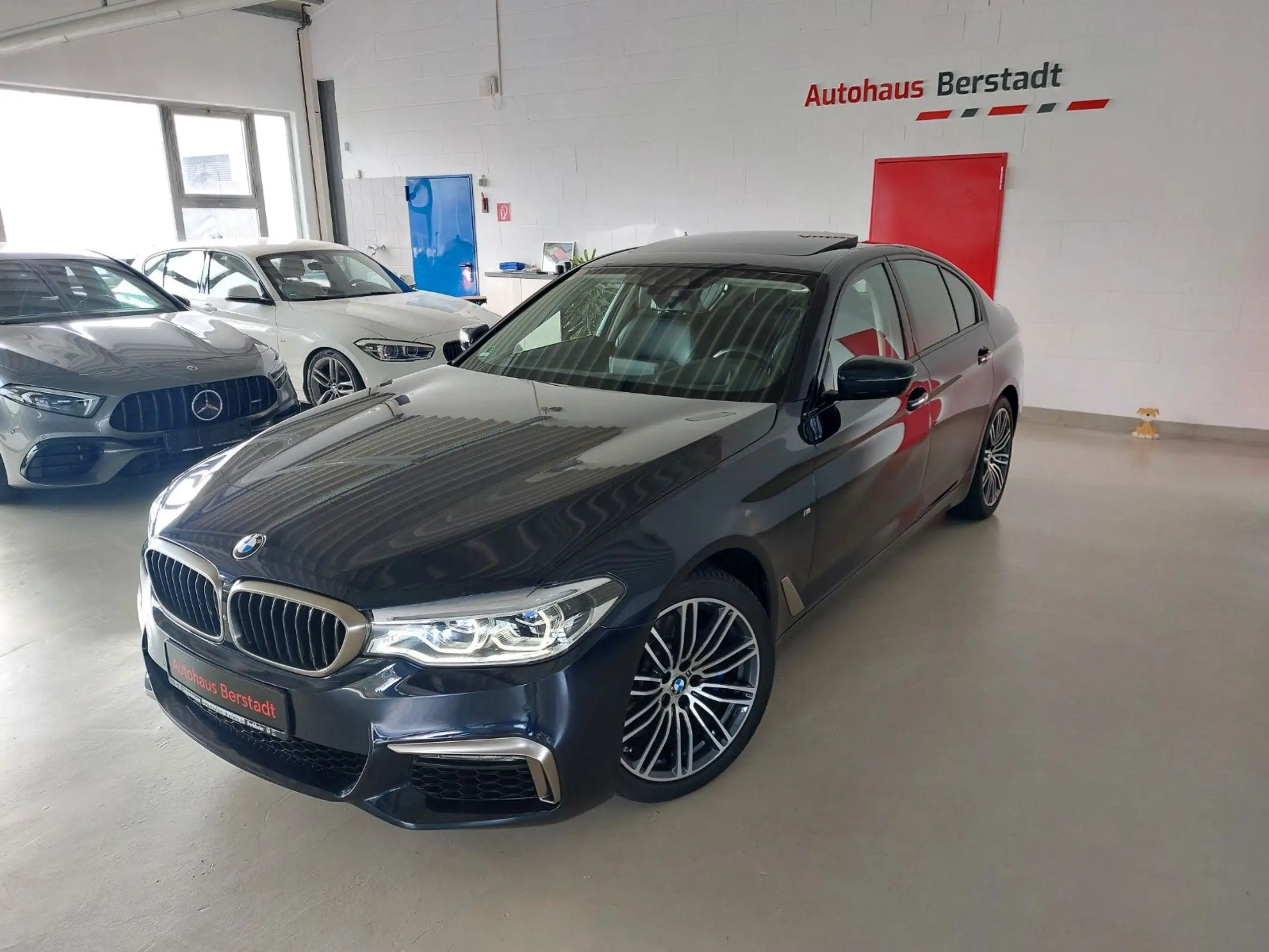 BMW - 530