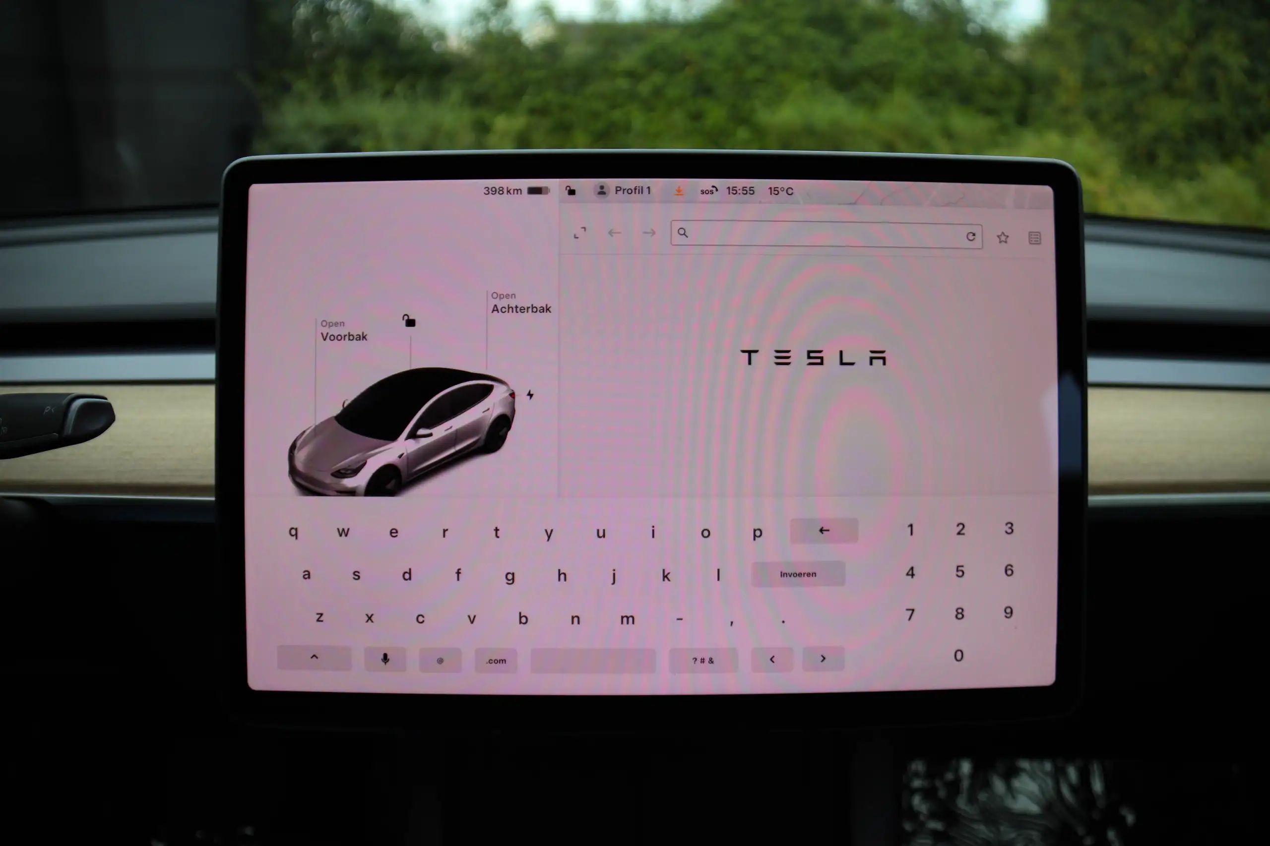 Tesla - Model 3