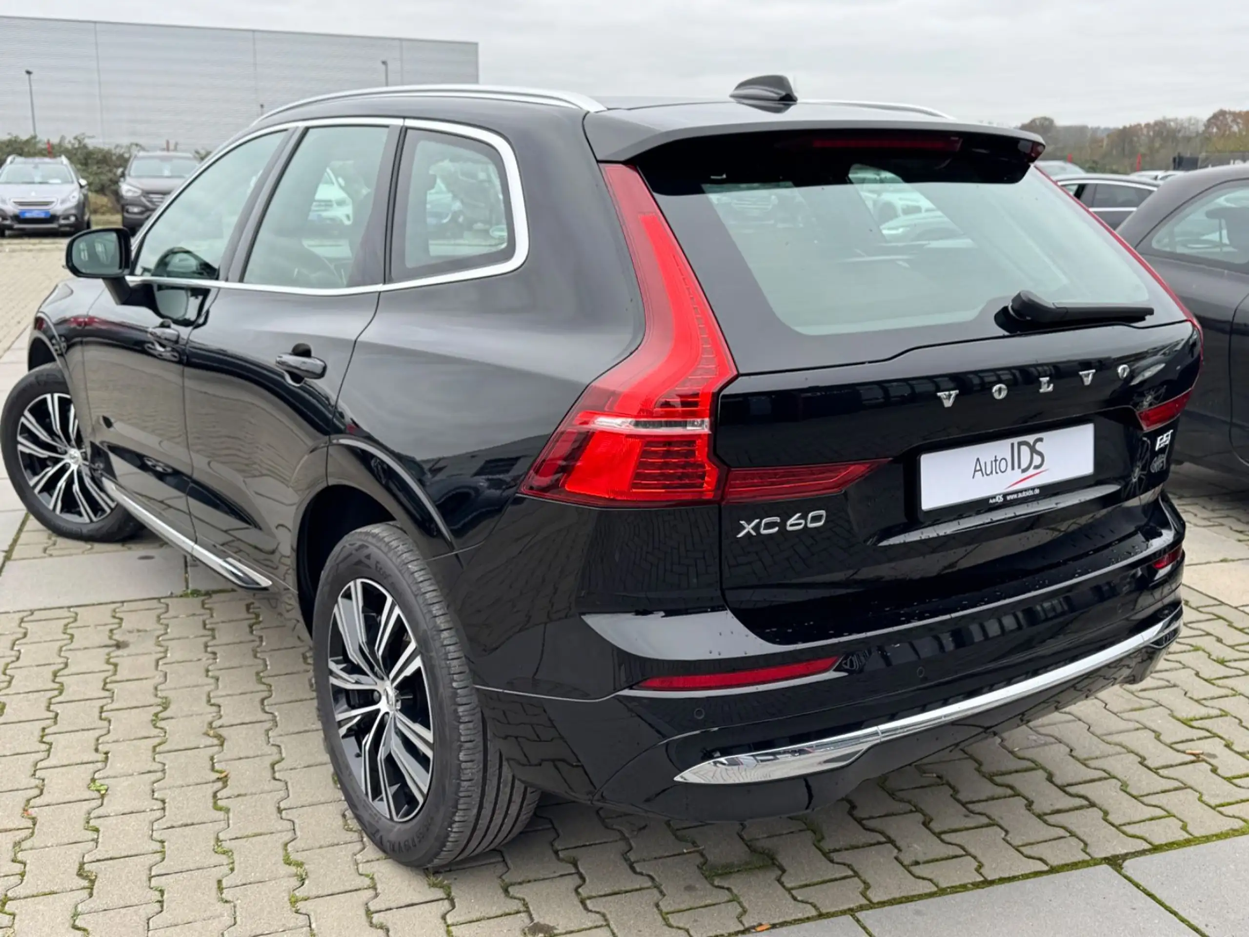 Volvo - XC60