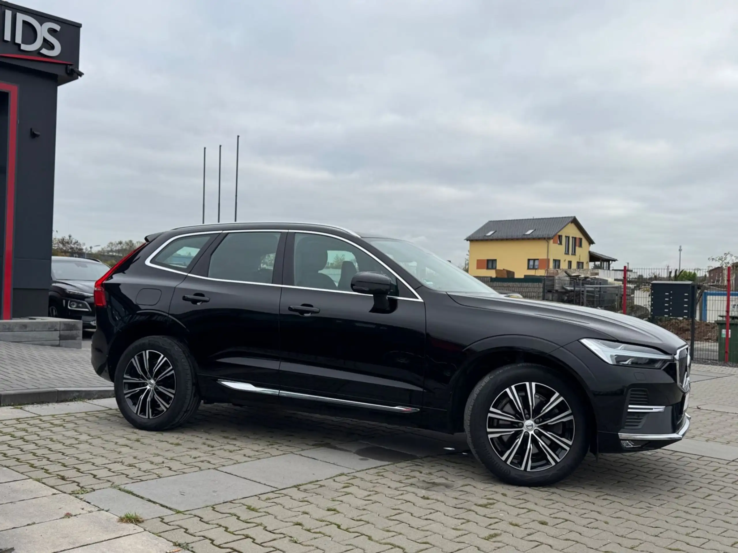 Volvo - XC60