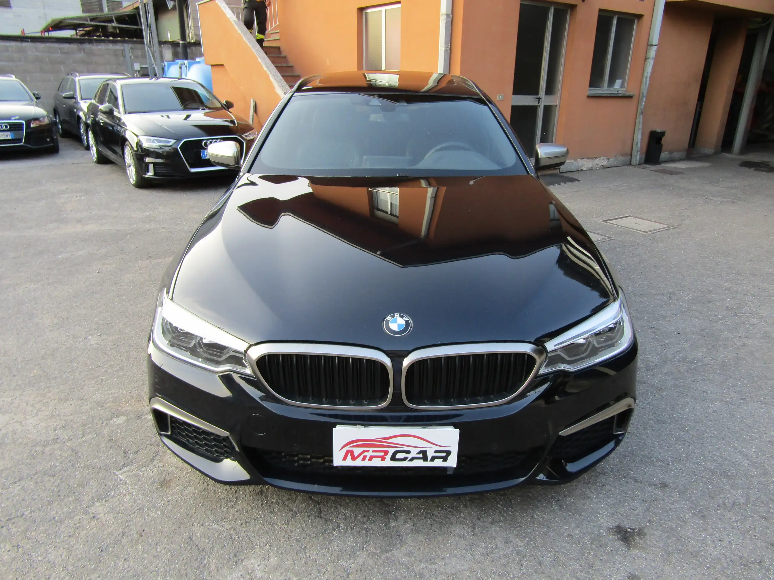 BMW - 550