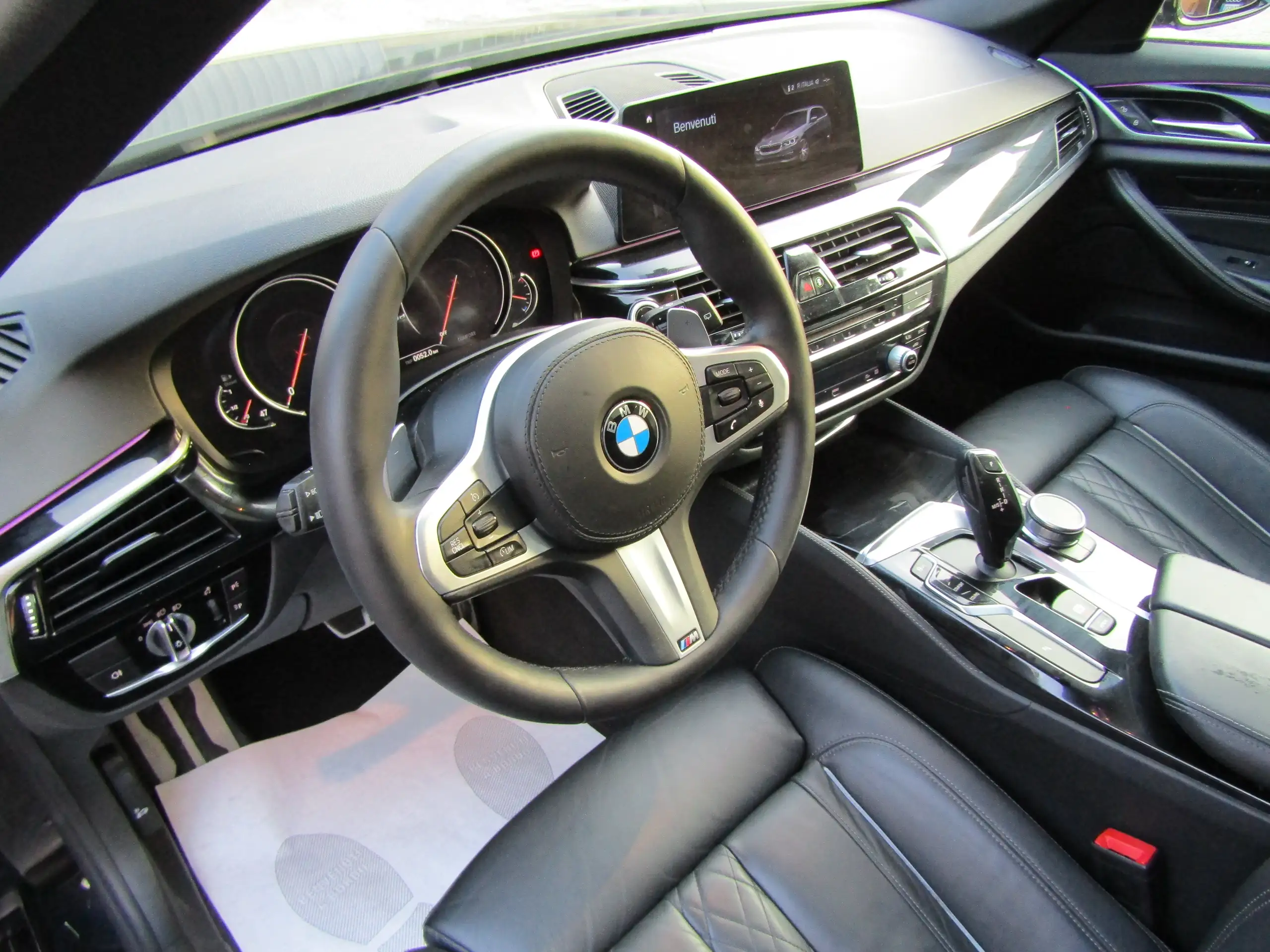 BMW - 550