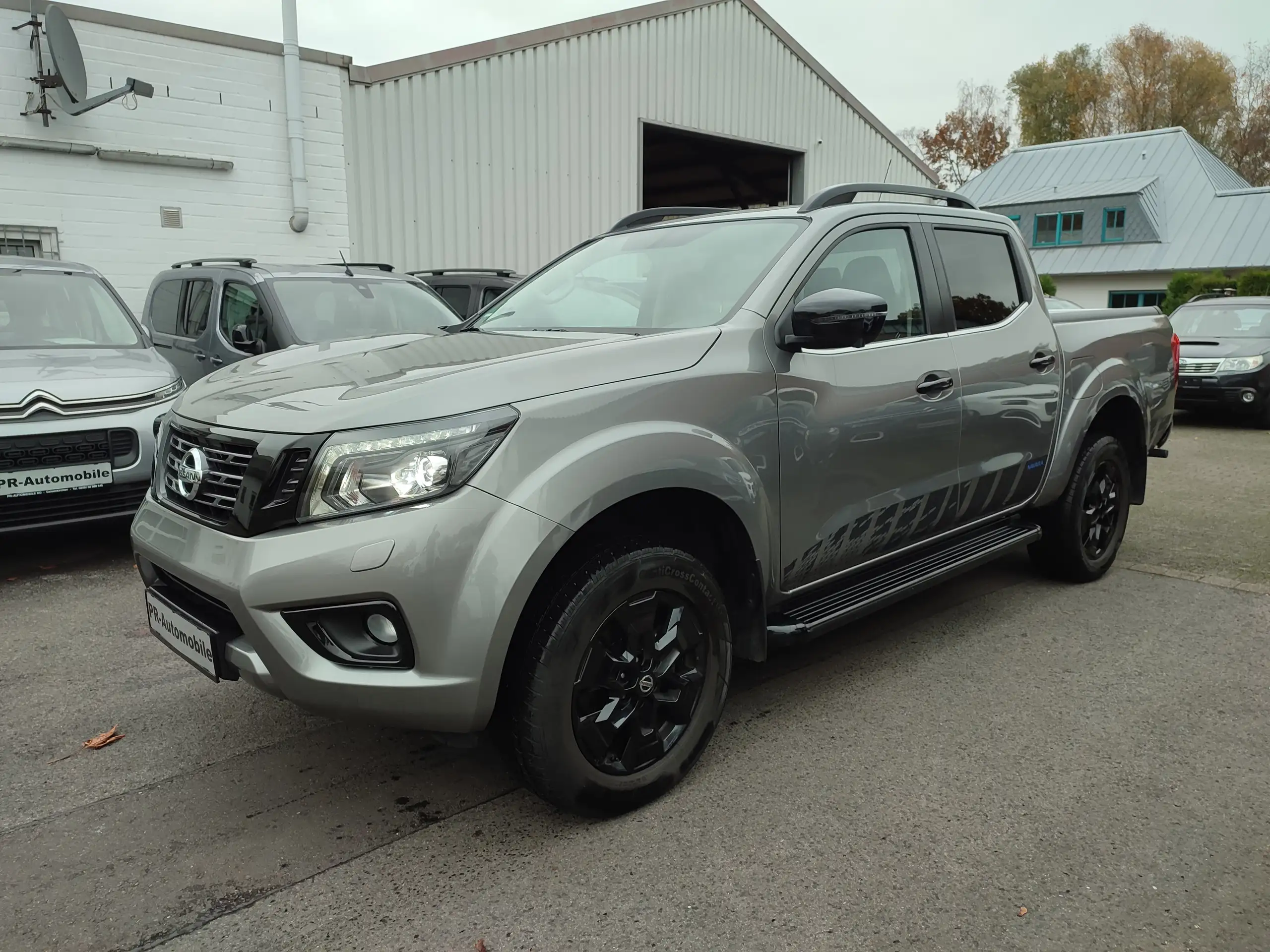 Nissan - Navara