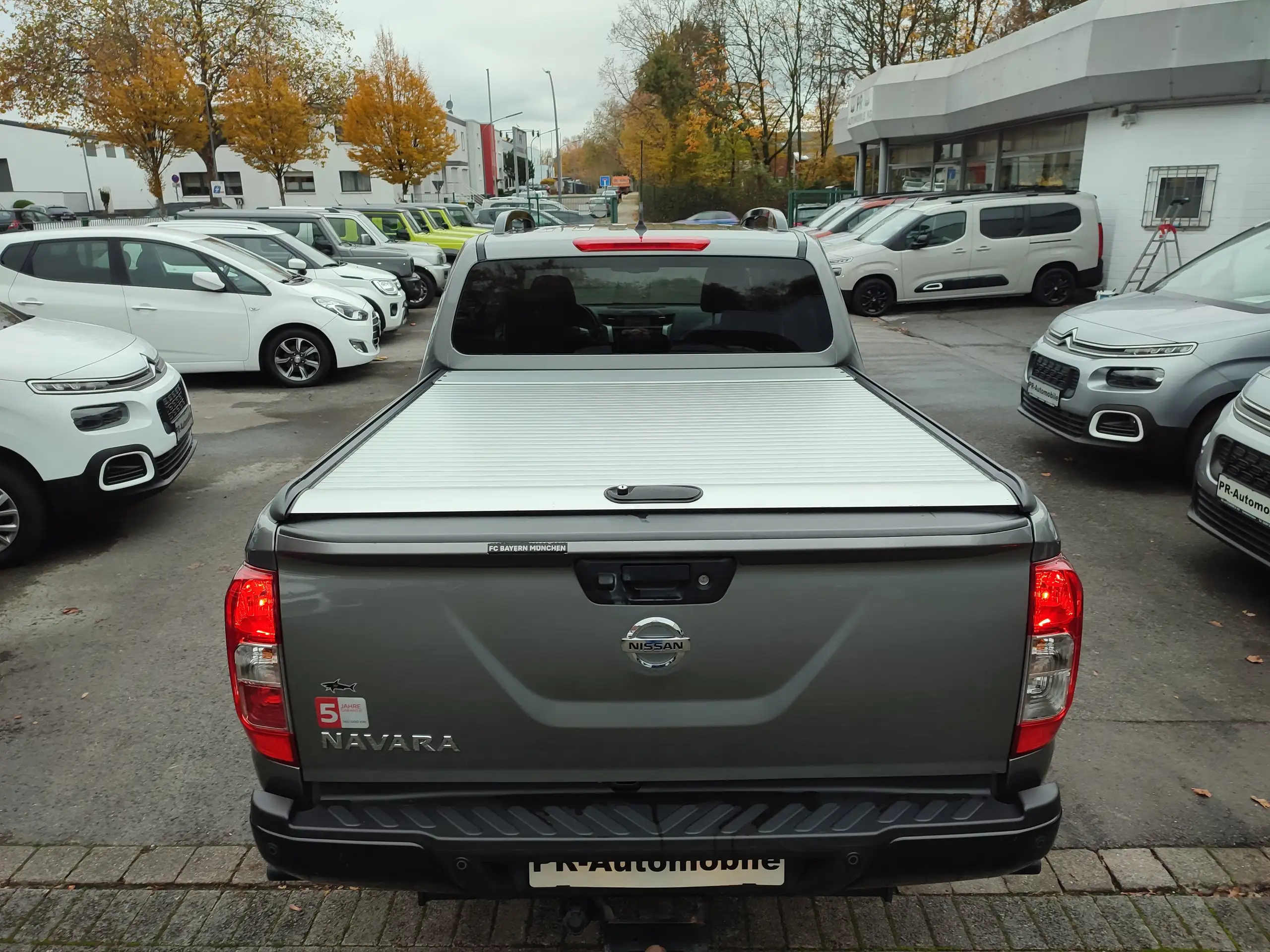 Nissan - Navara