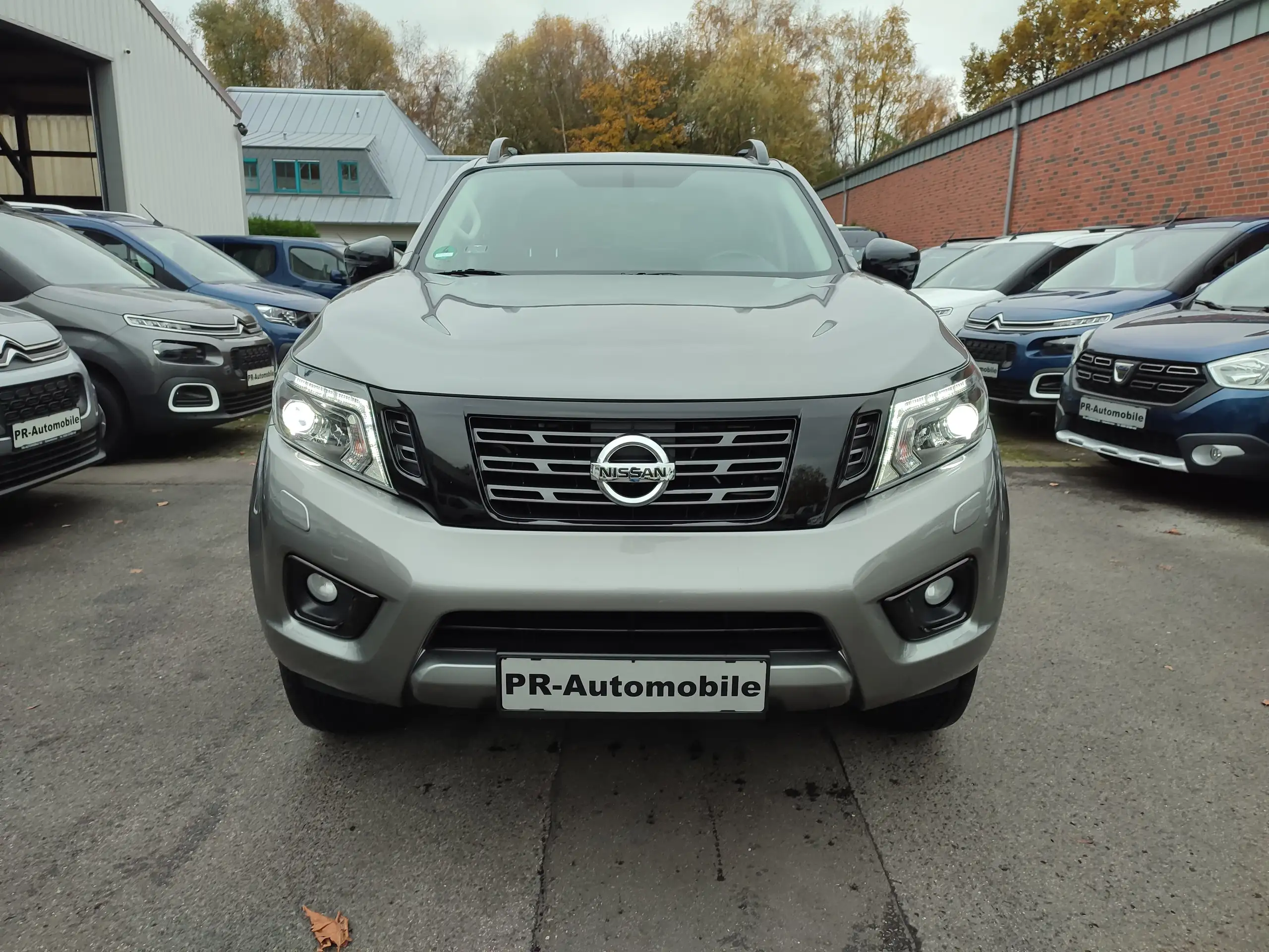 Nissan - Navara