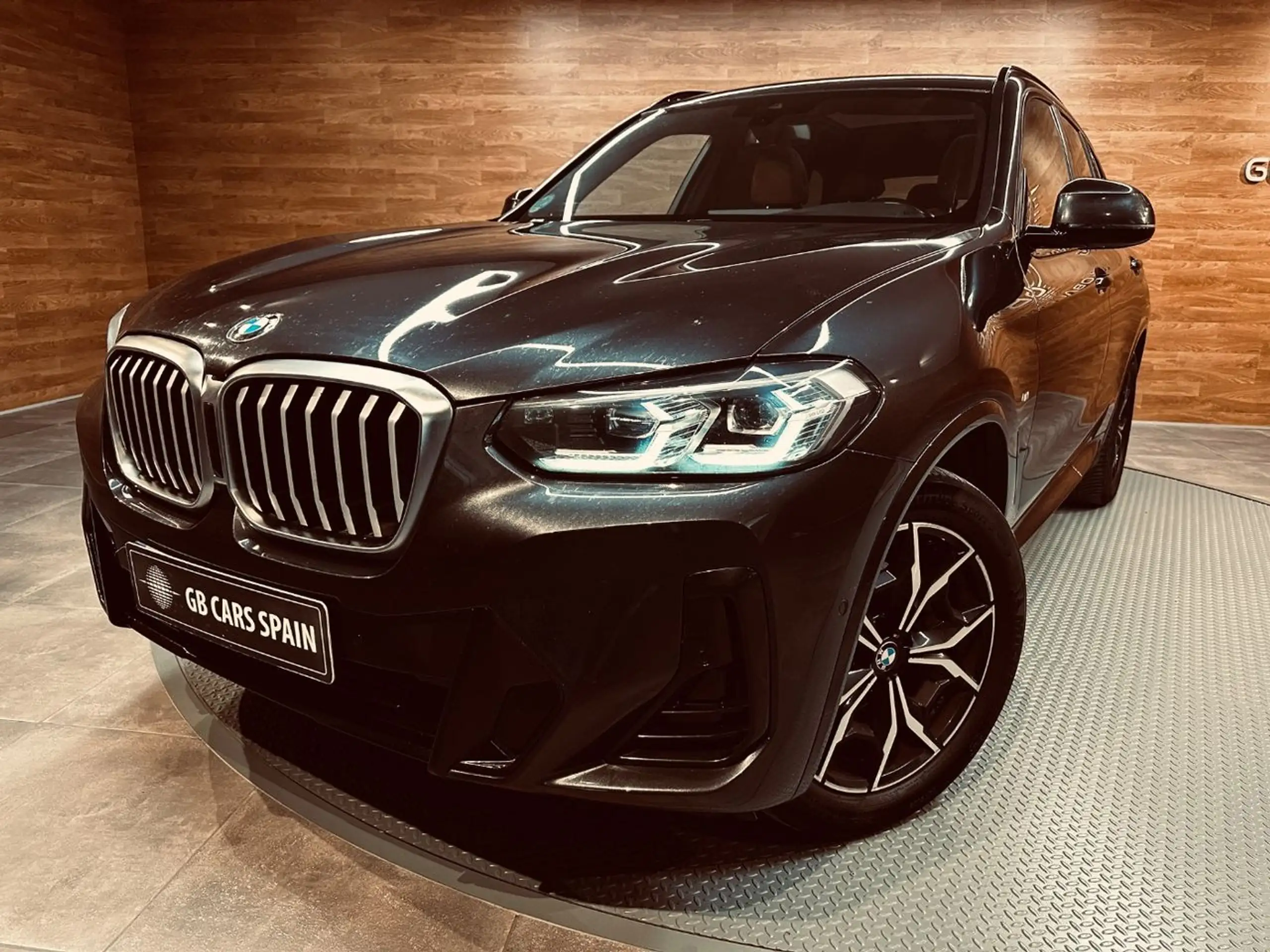 BMW - X3