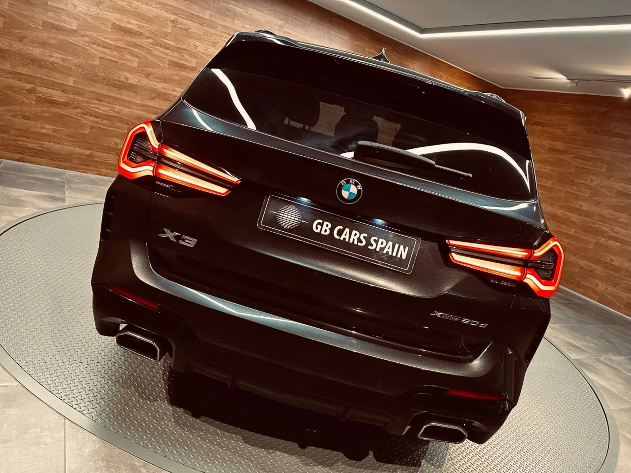 BMW - X3