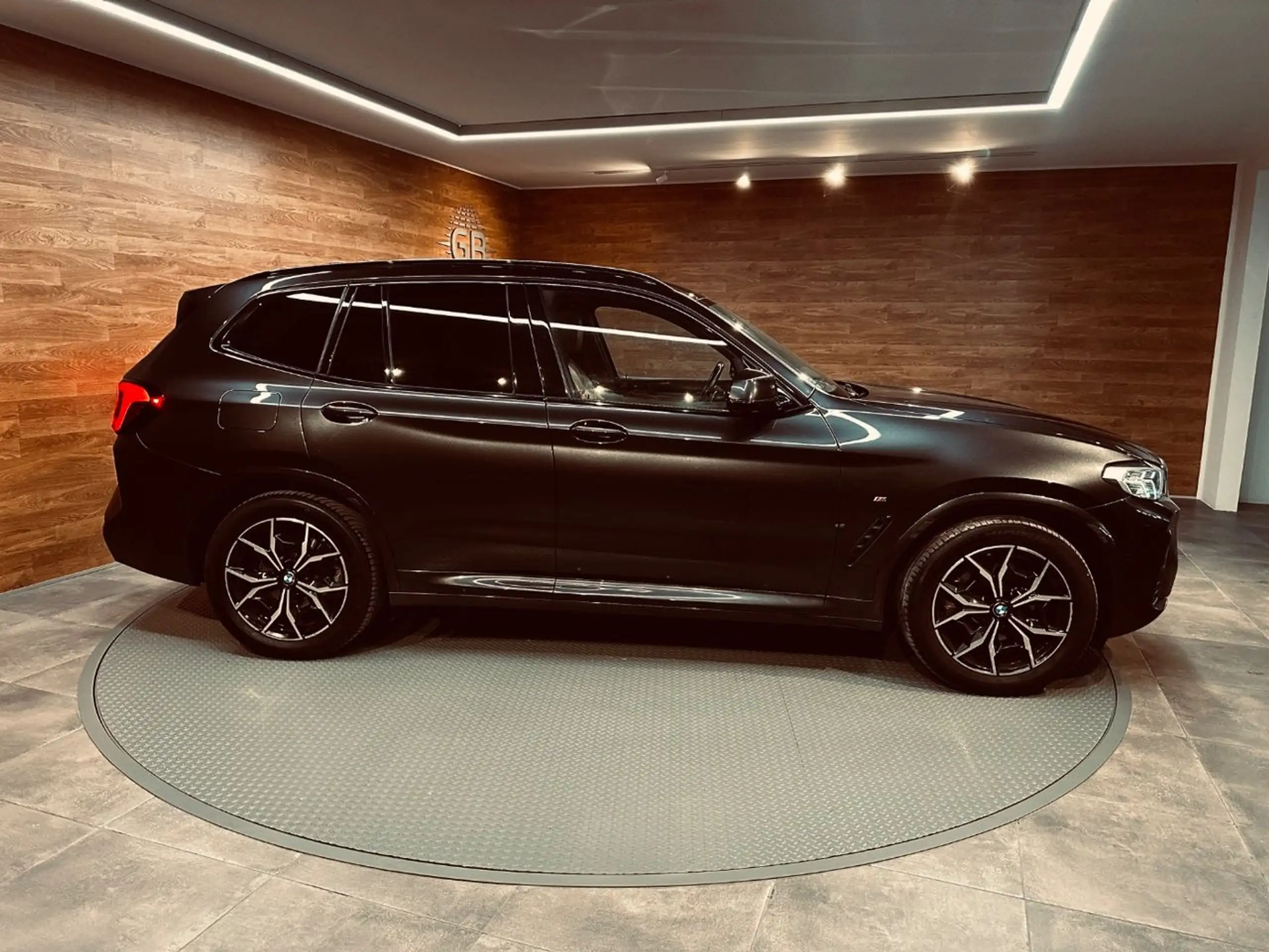 BMW - X3