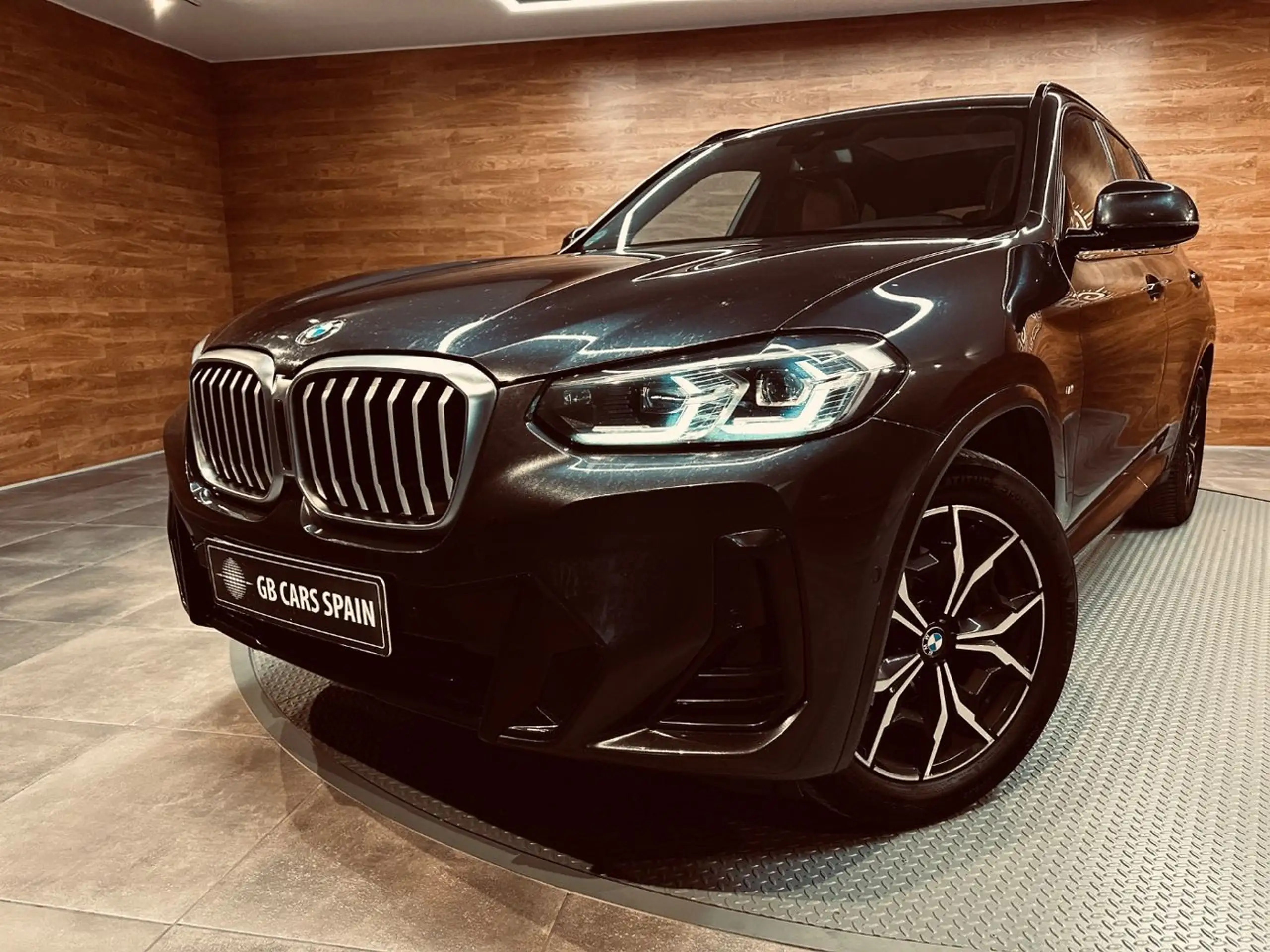 BMW - X3