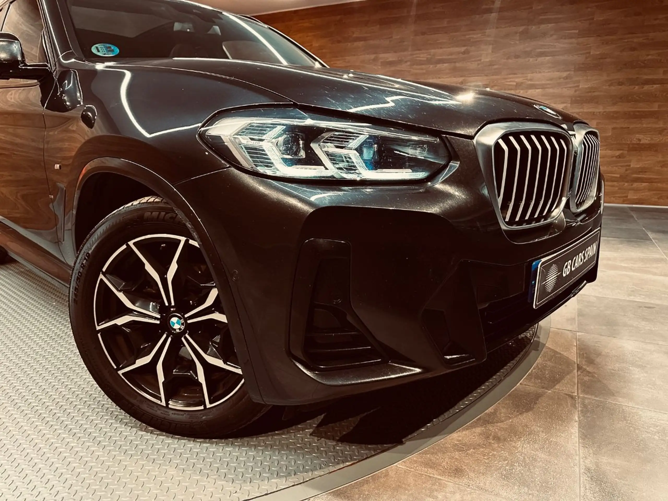 BMW - X3