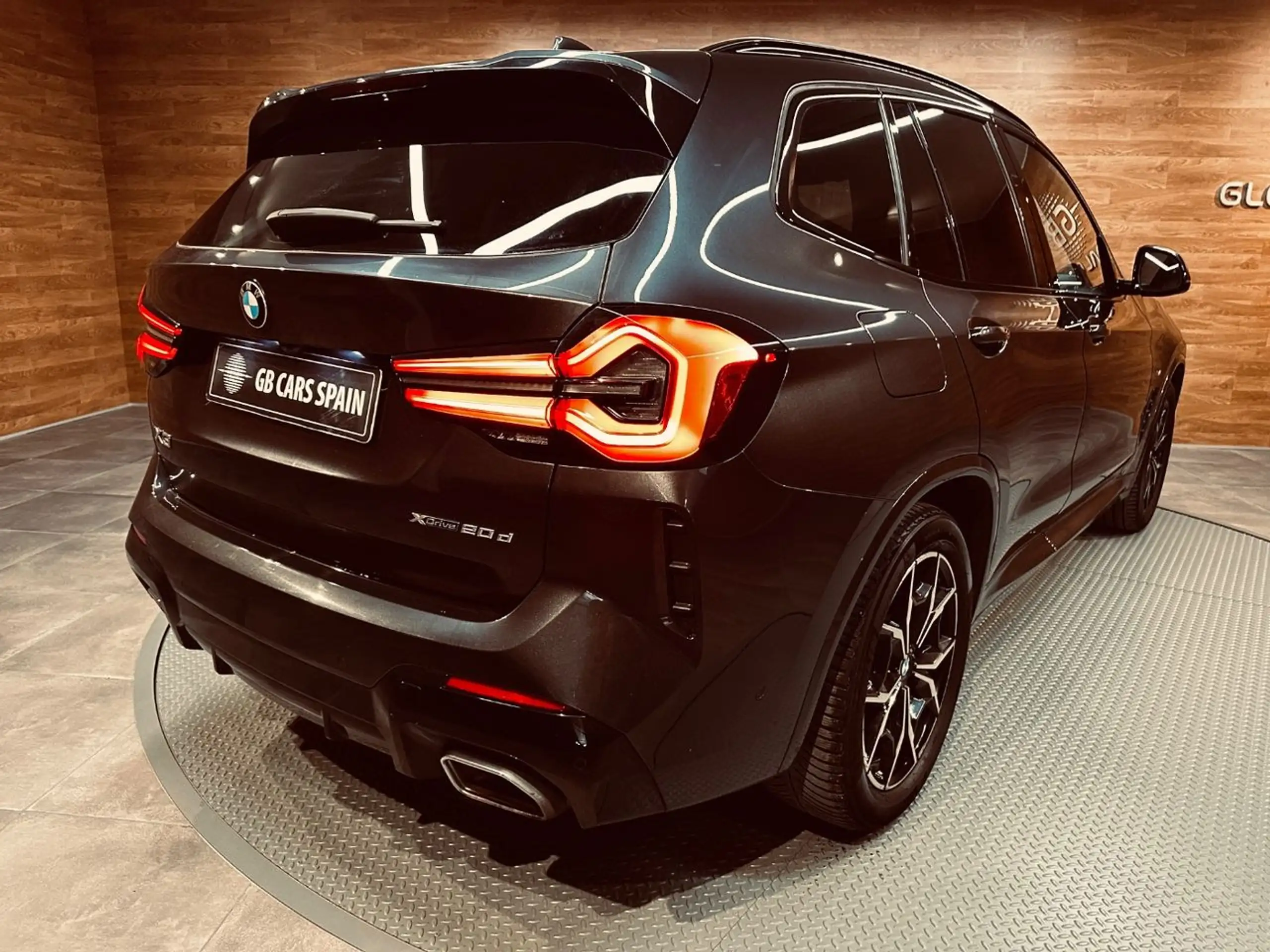 BMW - X3