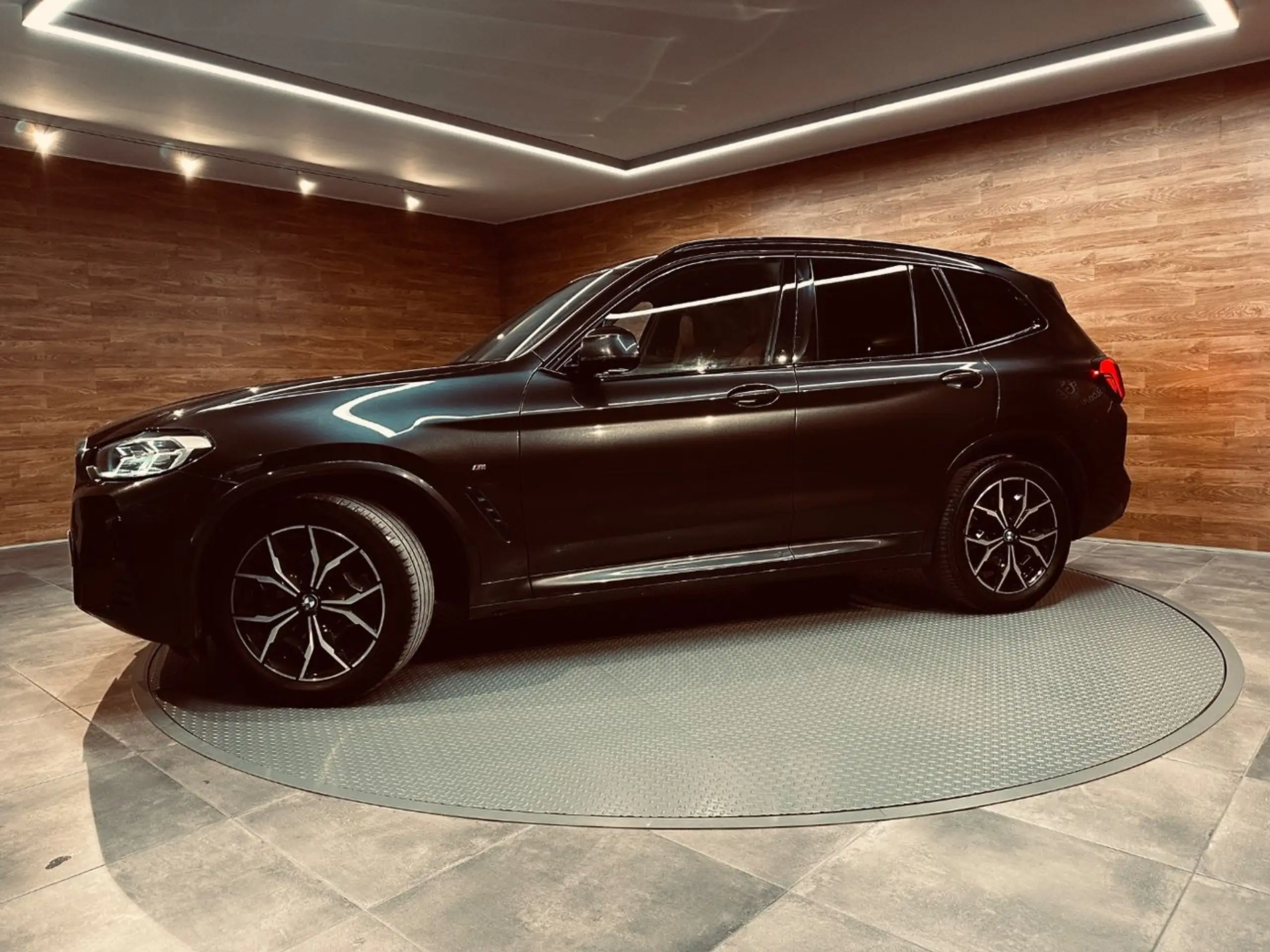 BMW - X3