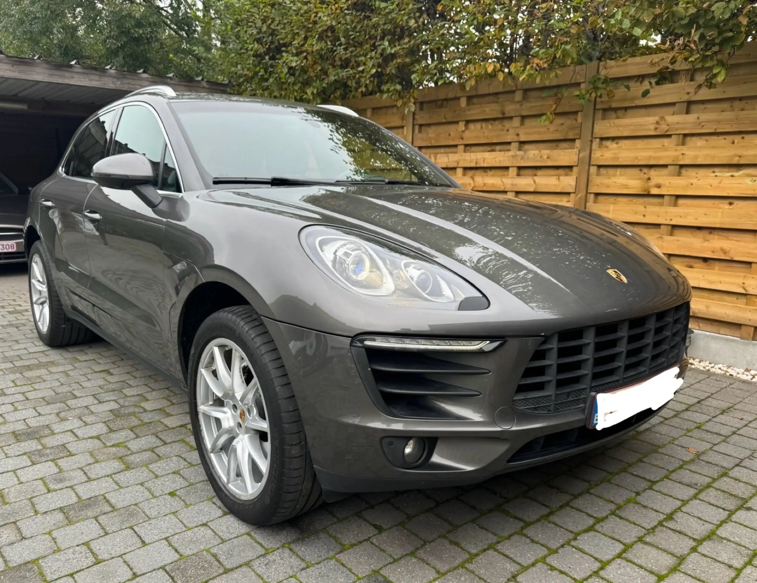 Porsche - Macan