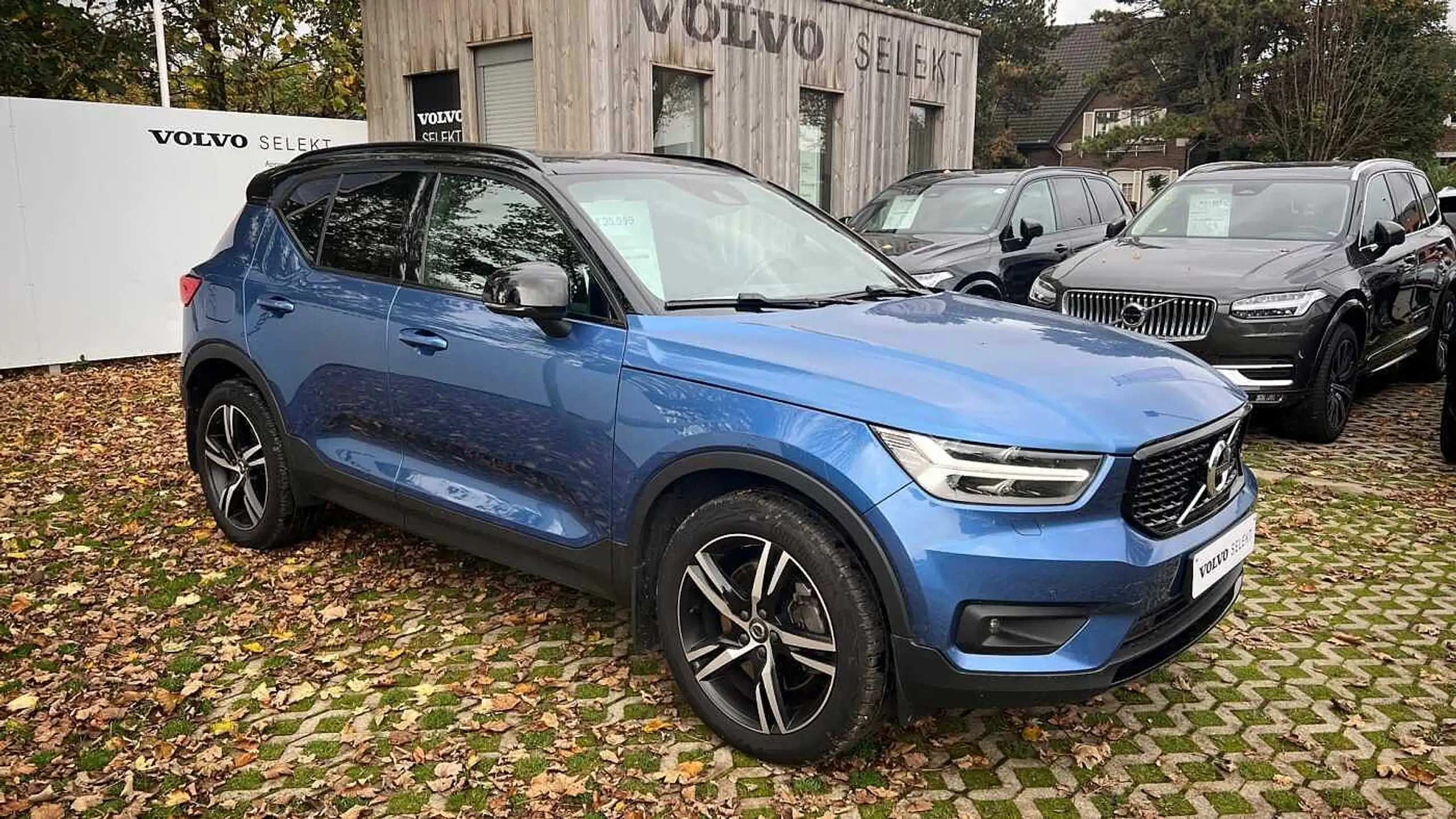 Volvo - XC40