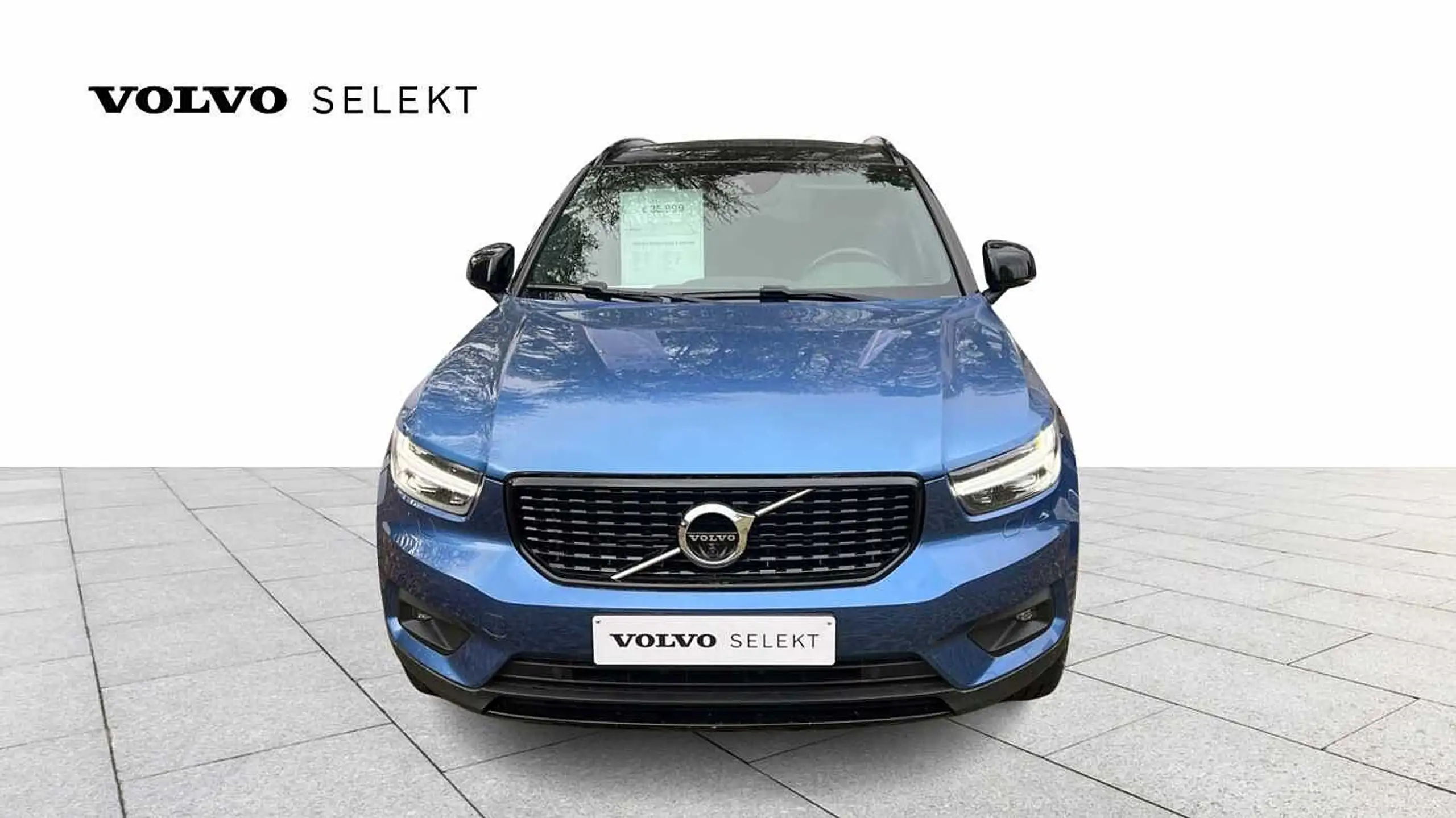 Volvo - XC40