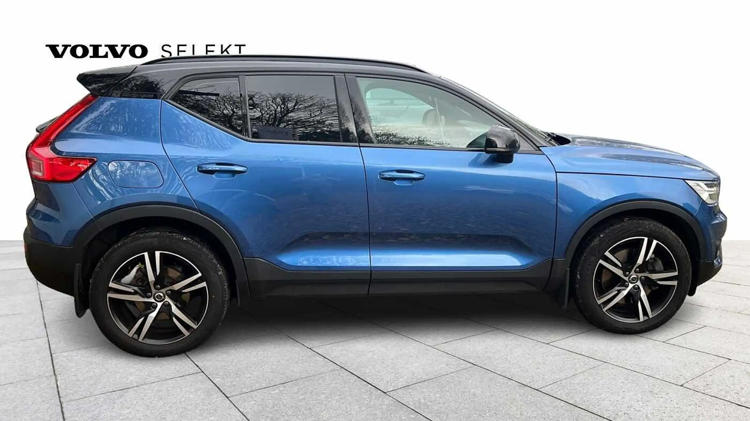 Volvo - XC40