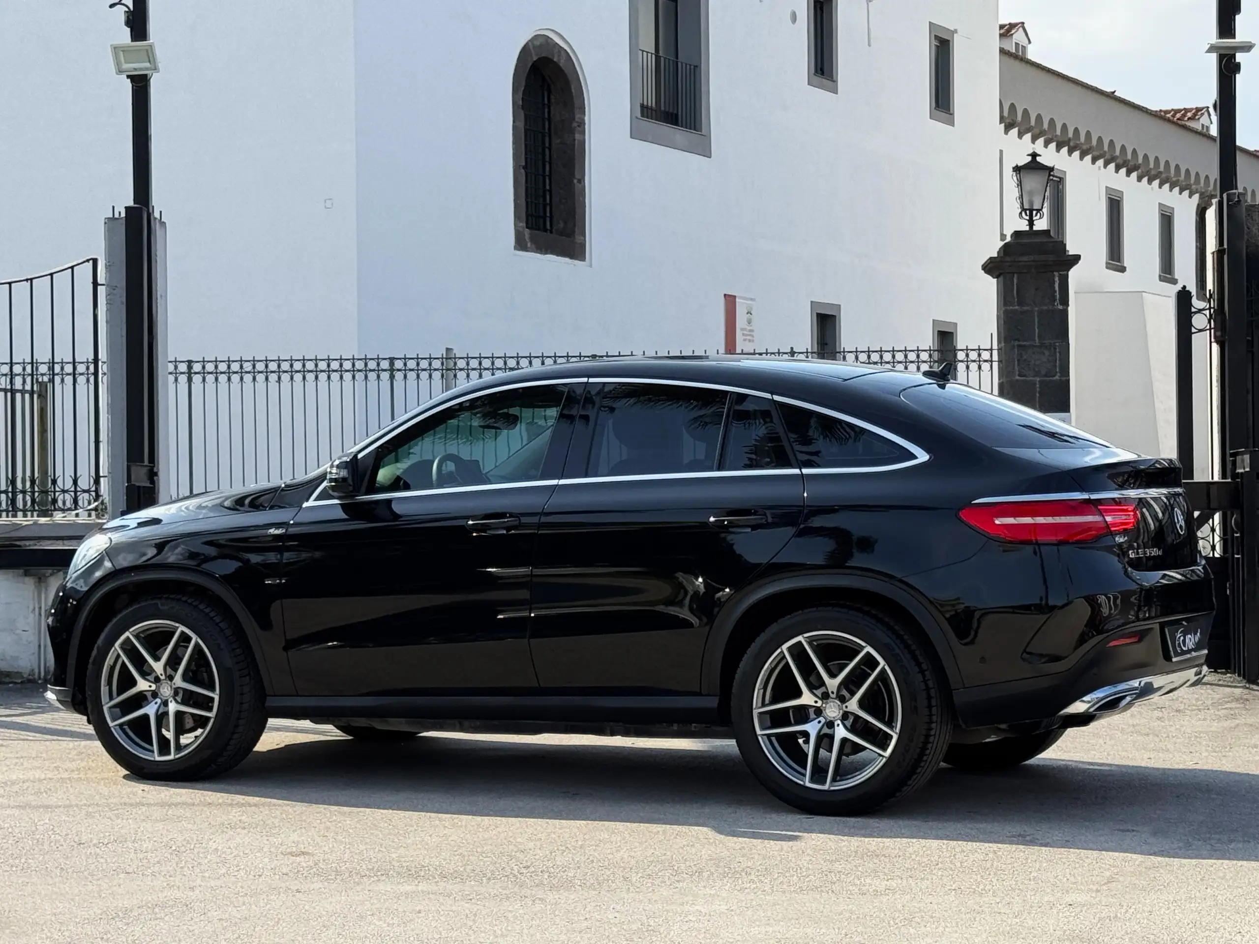 Mercedes-Benz - GLE 350