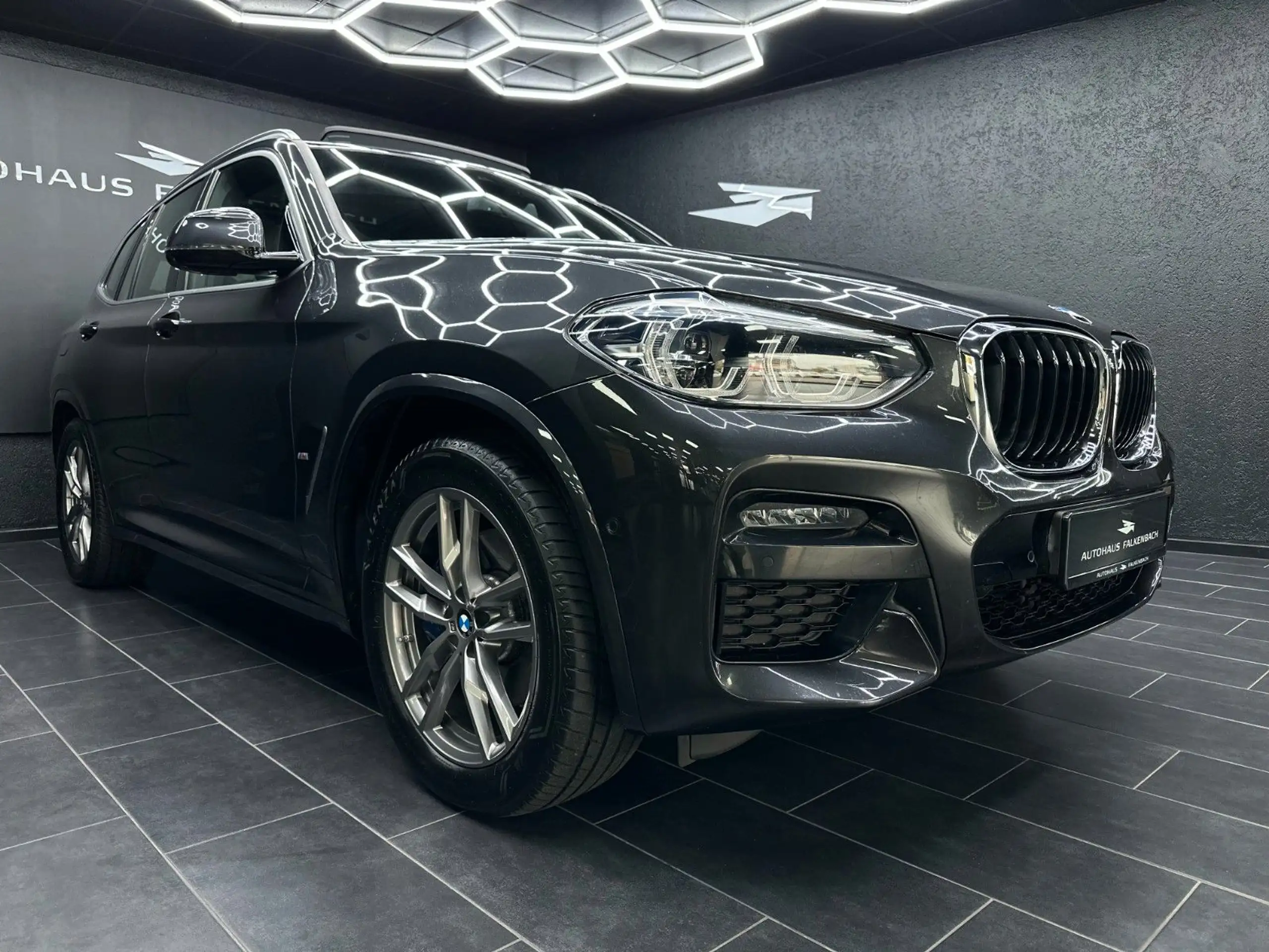 BMW - X3