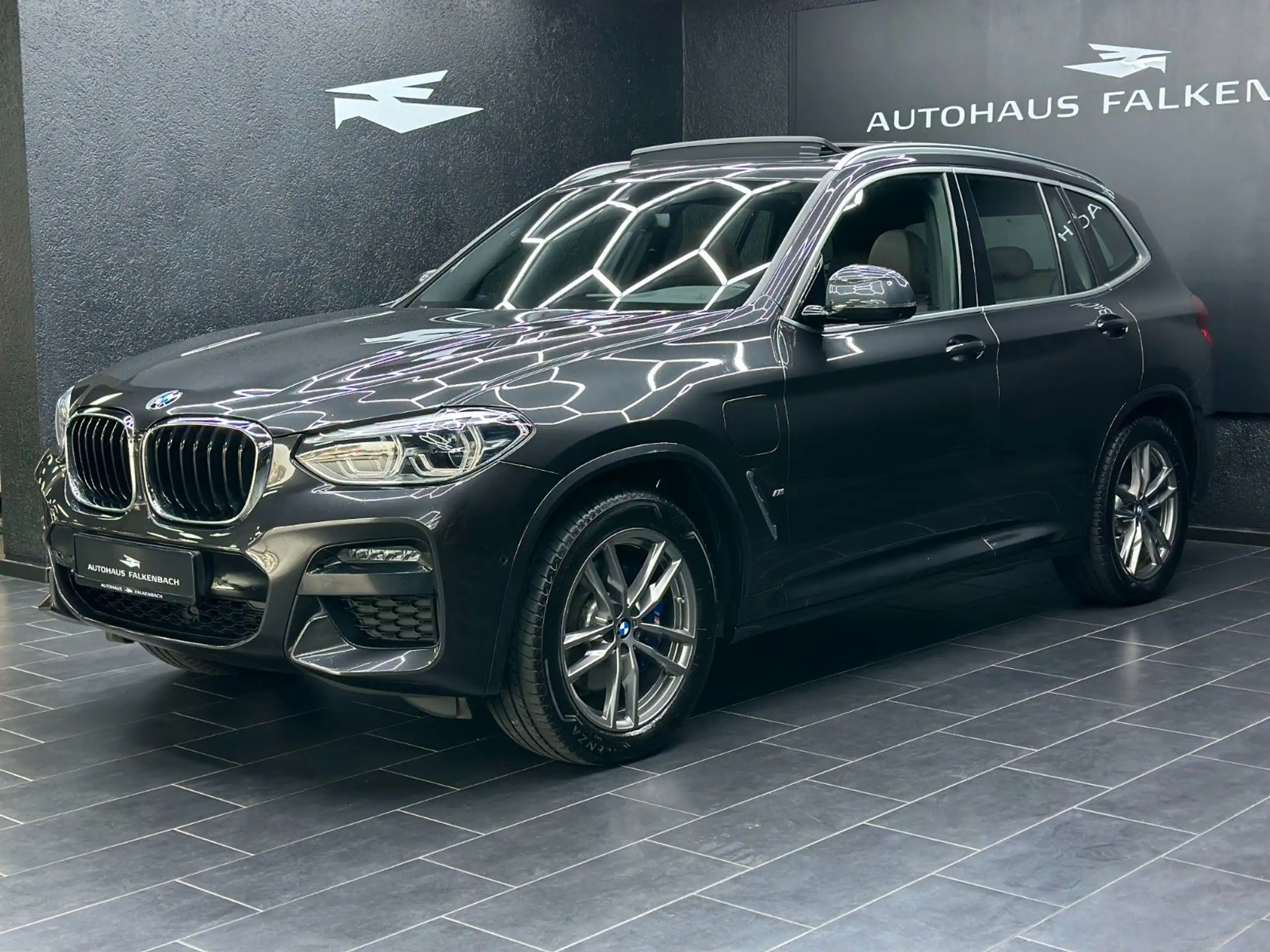 BMW - X3