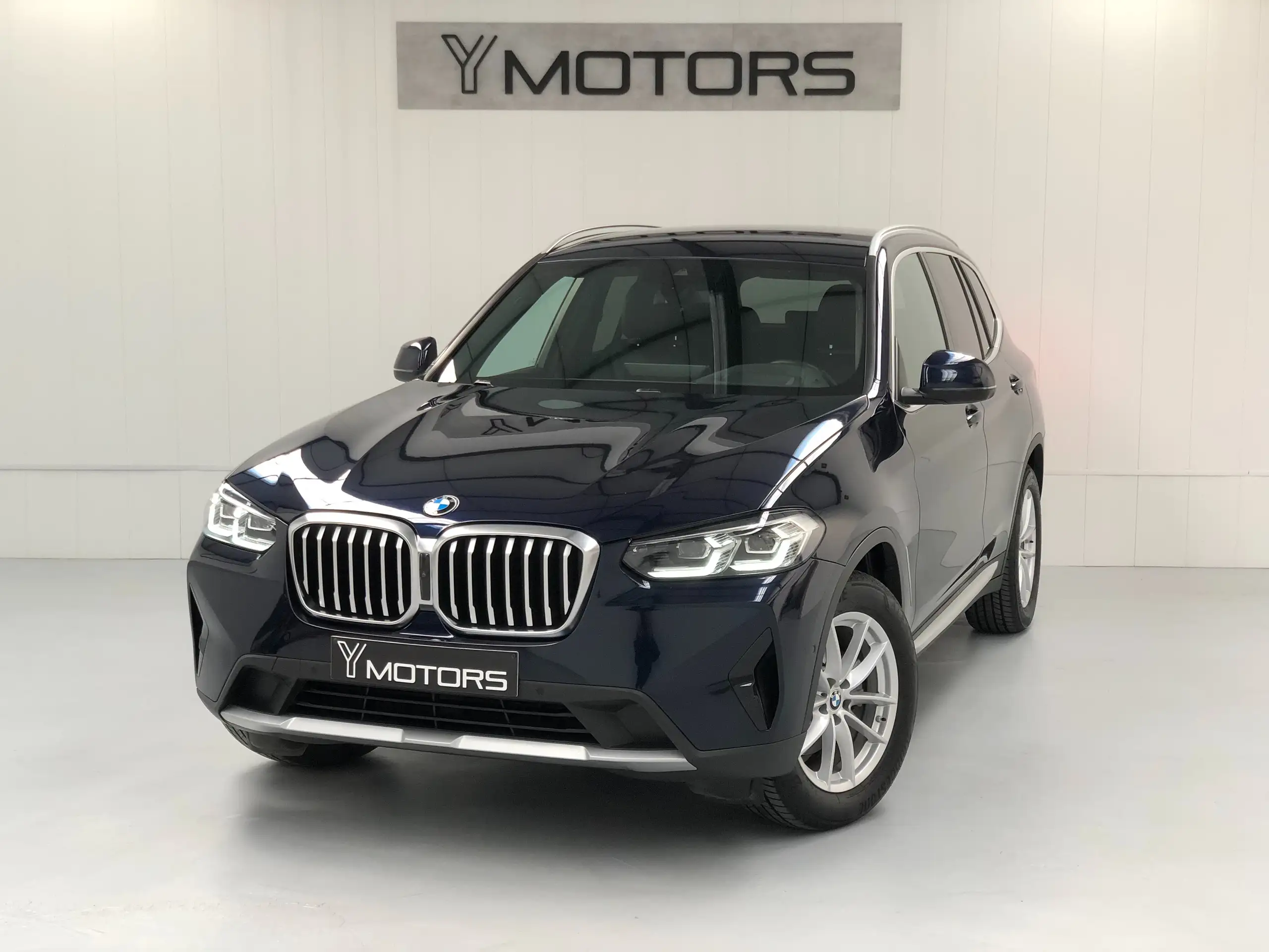 BMW - X3