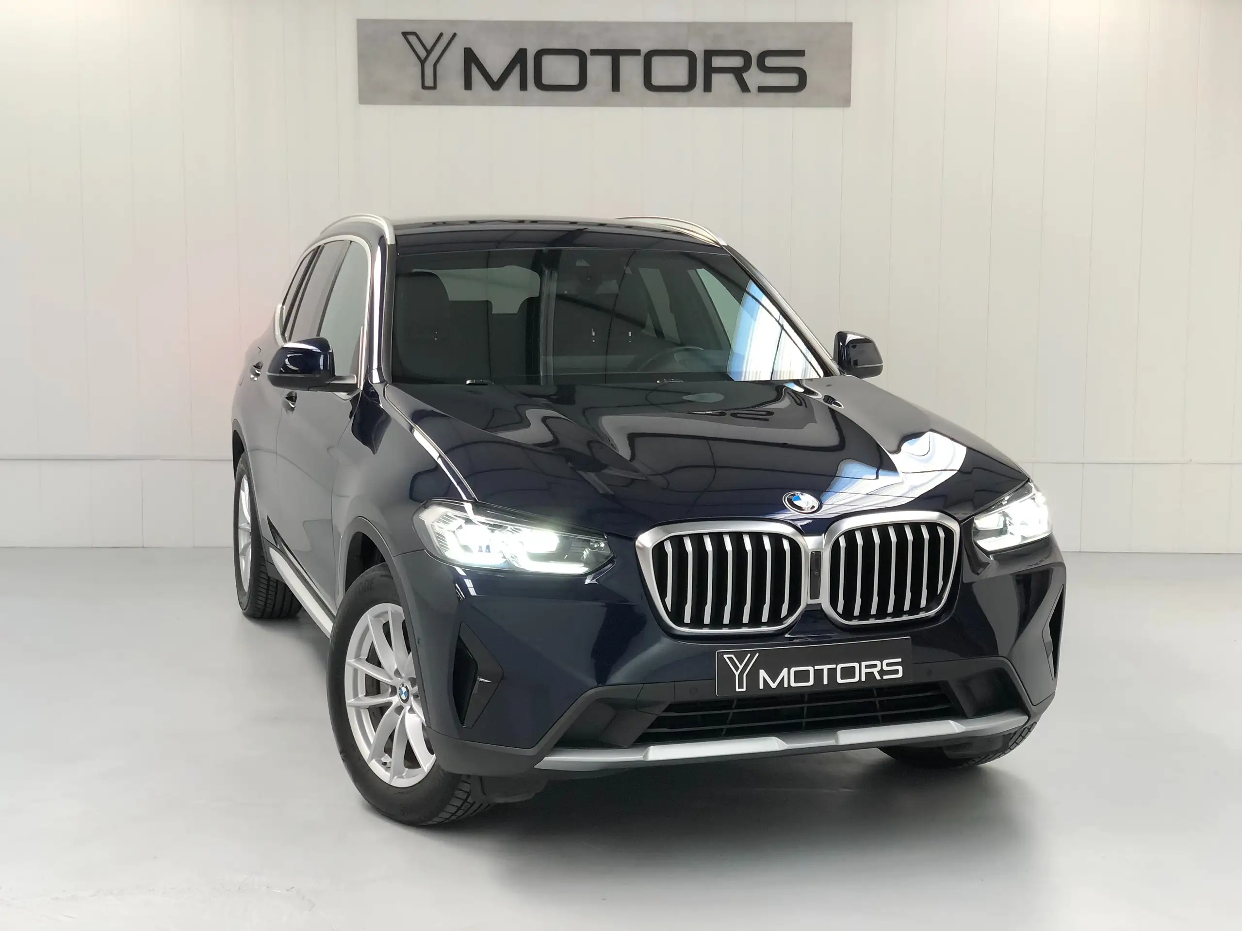 BMW - X3