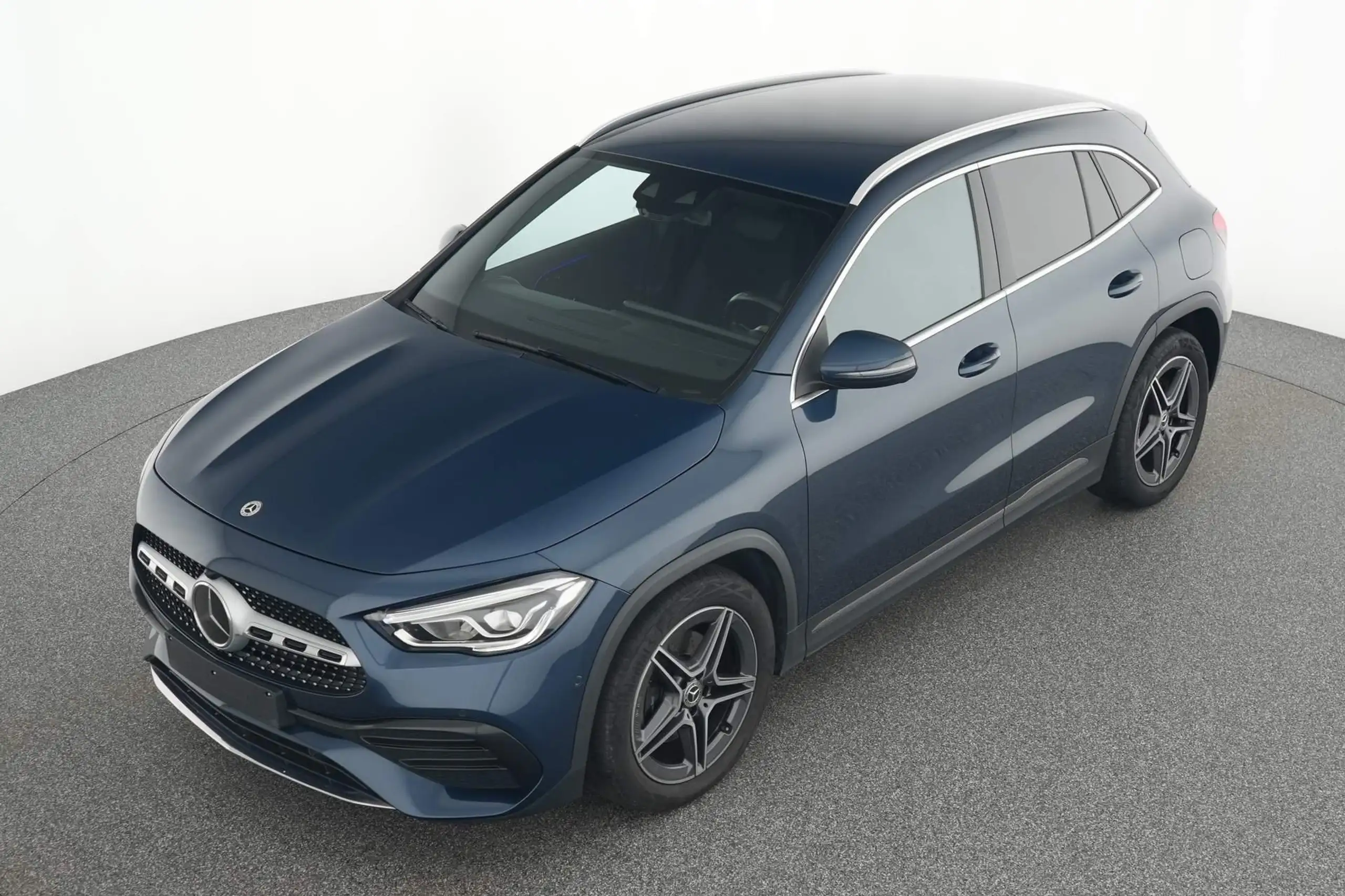 Mercedes-Benz - GLA 200