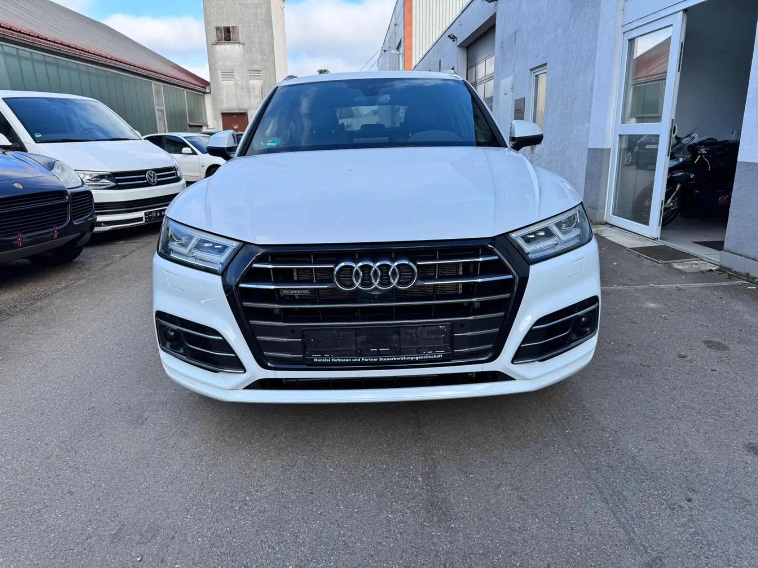 Audi - Q5