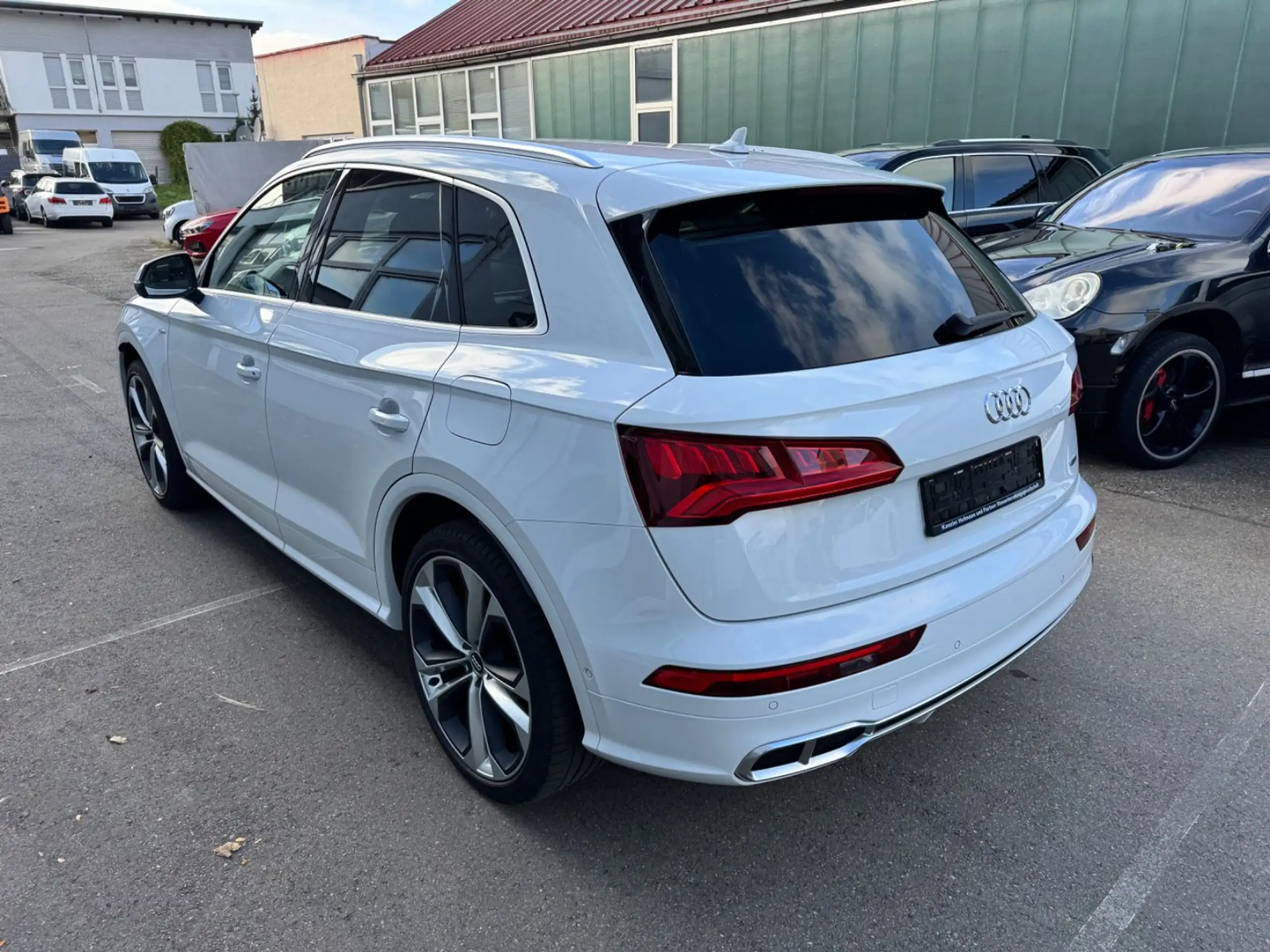 Audi - Q5