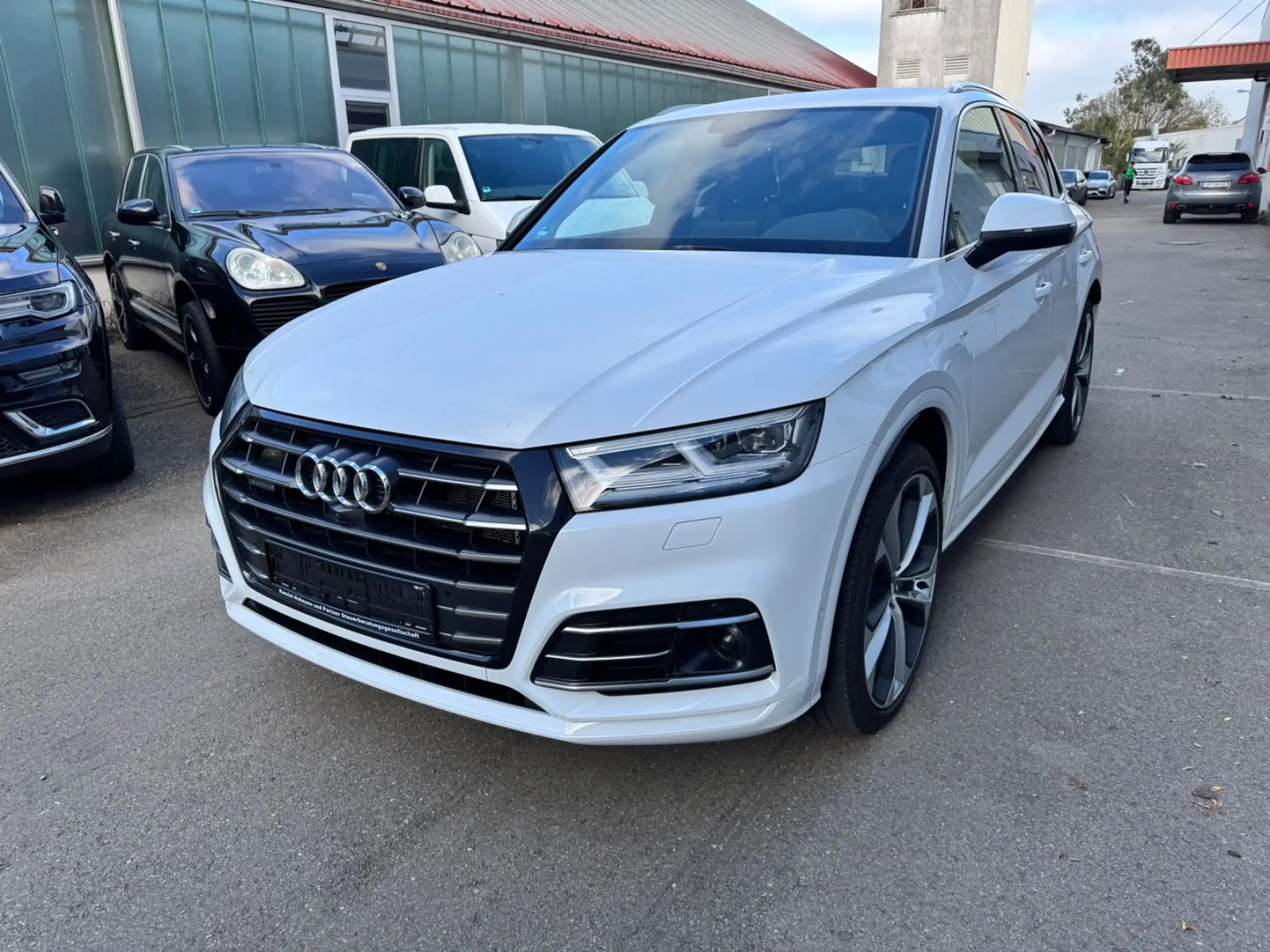 Audi - Q5