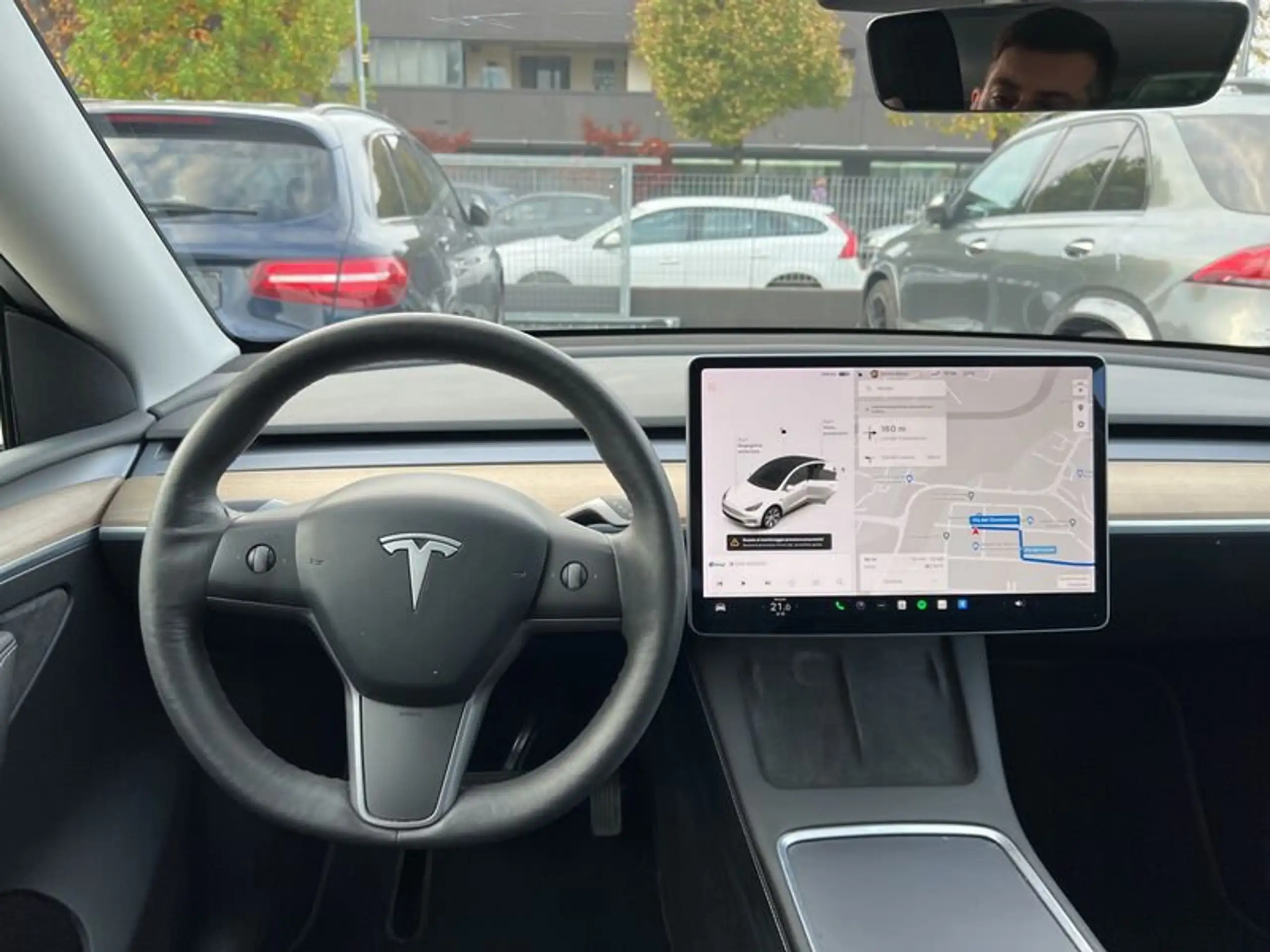 Tesla - Model Y