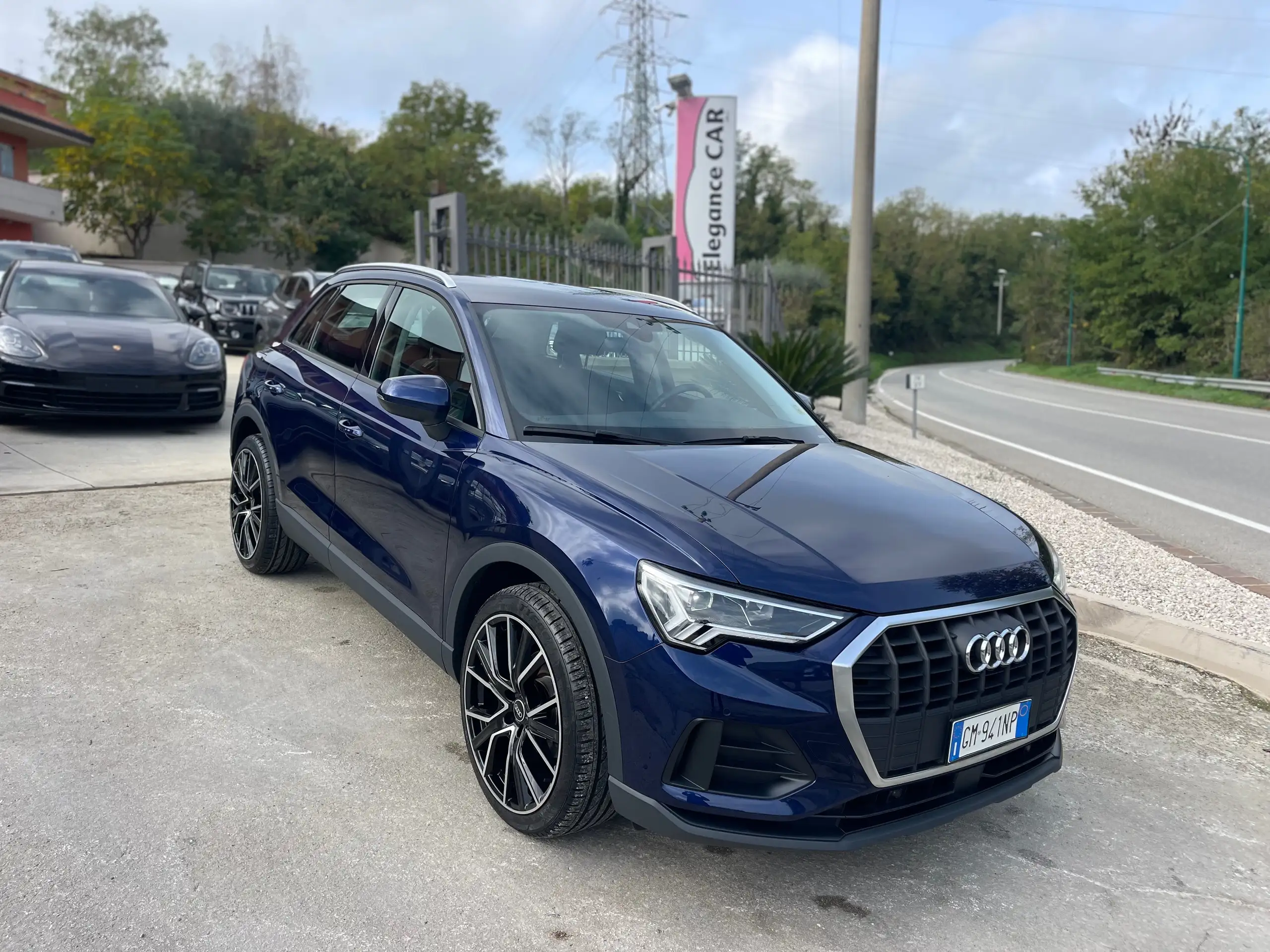 Audi - Q3