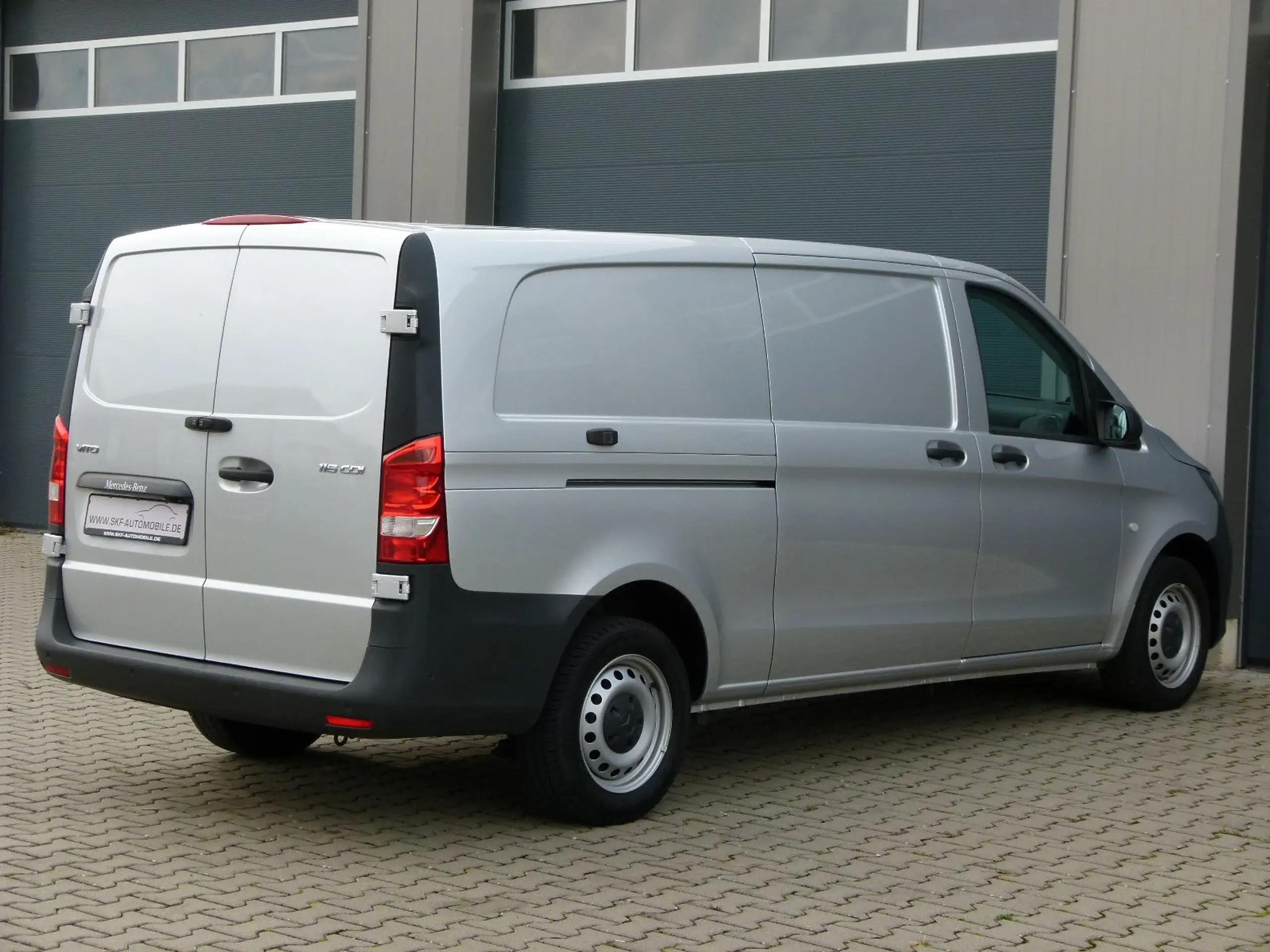 Mercedes-Benz - Vito