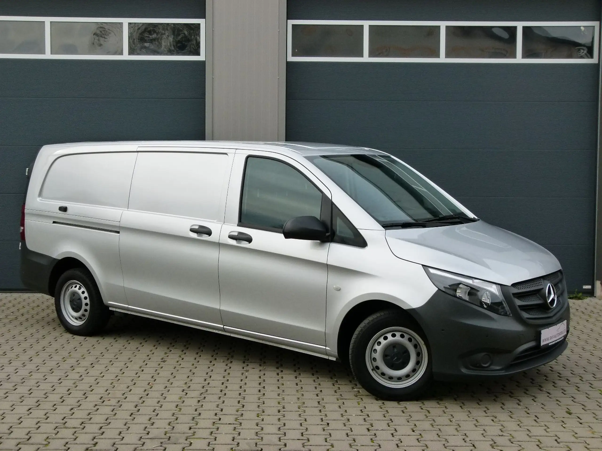 Mercedes-Benz - Vito