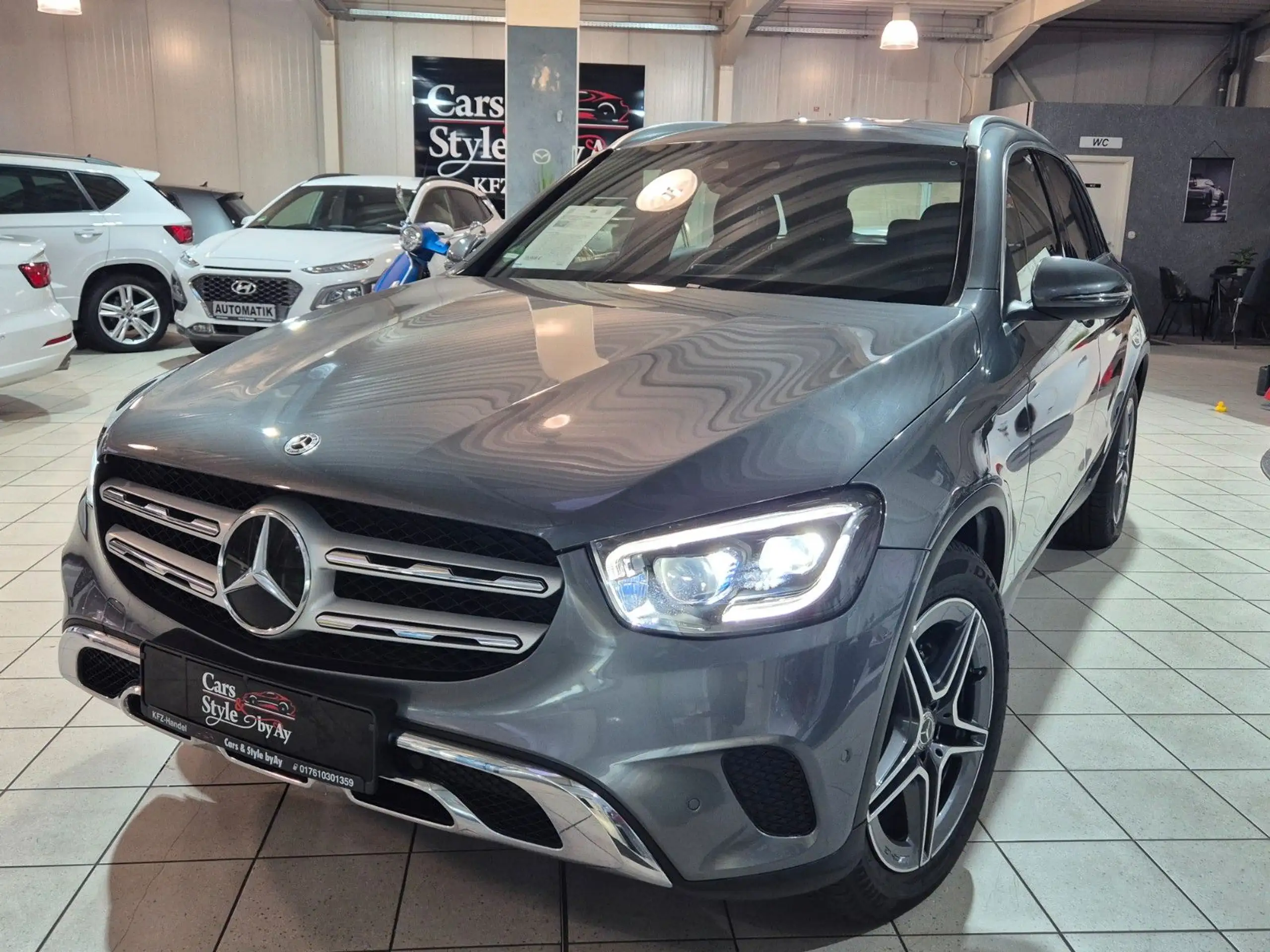 Mercedes-Benz - GLC 200