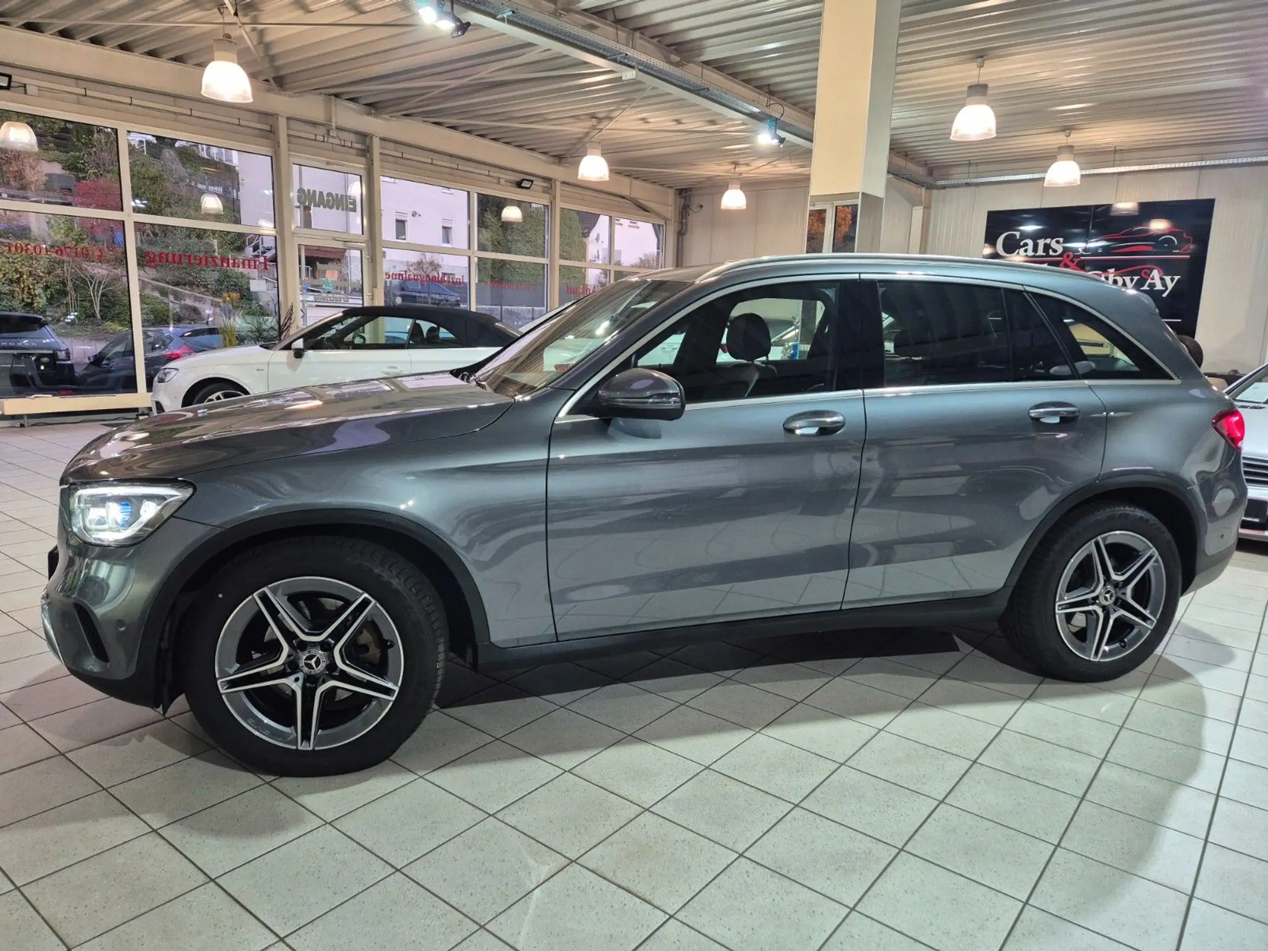 Mercedes-Benz - GLC 200