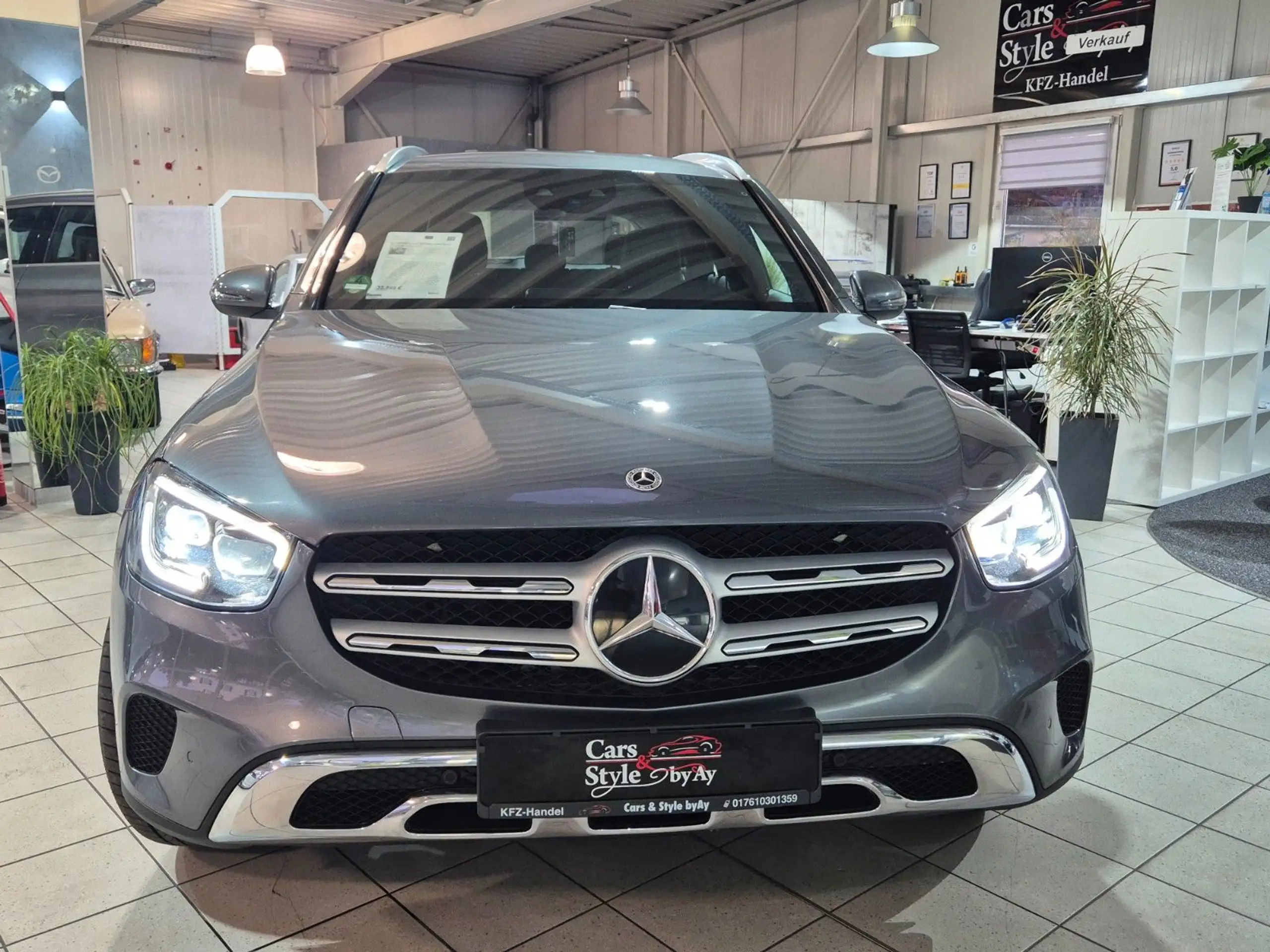 Mercedes-Benz - GLC 200