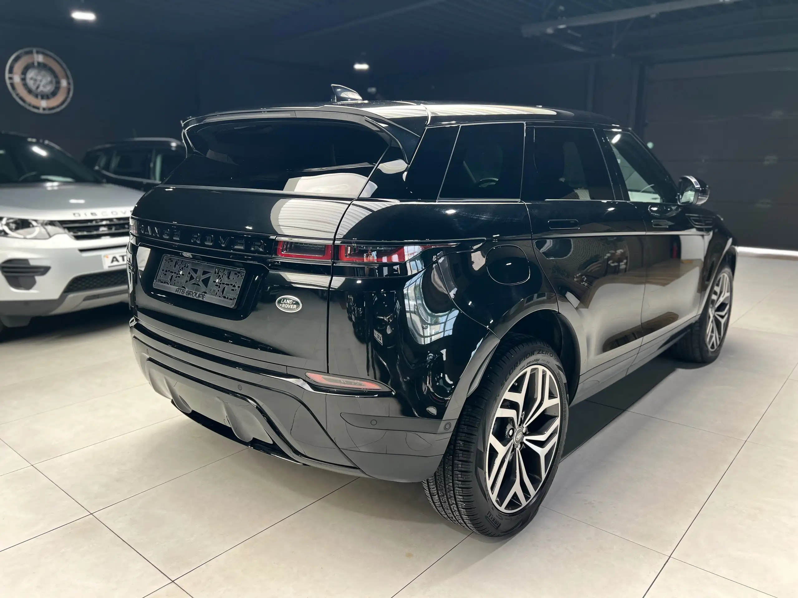 Land Rover - Range Rover Evoque