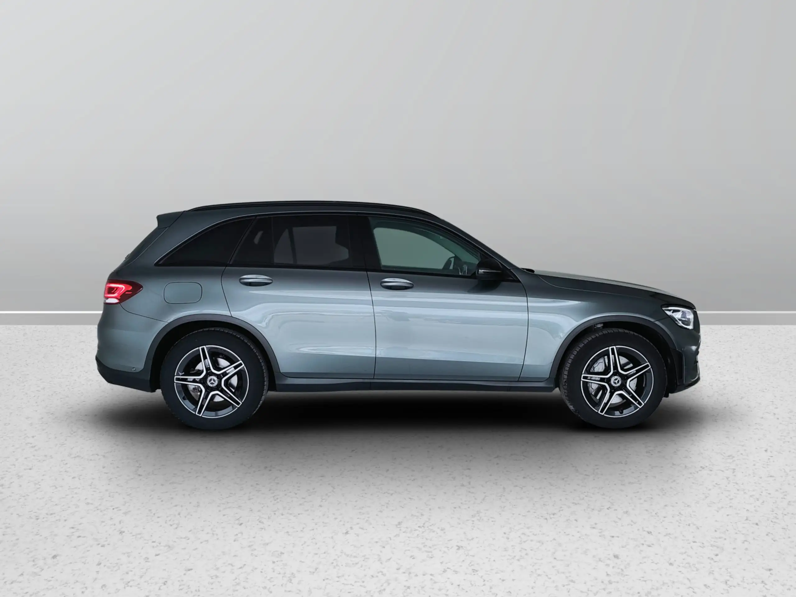 Mercedes-Benz - GLC 220