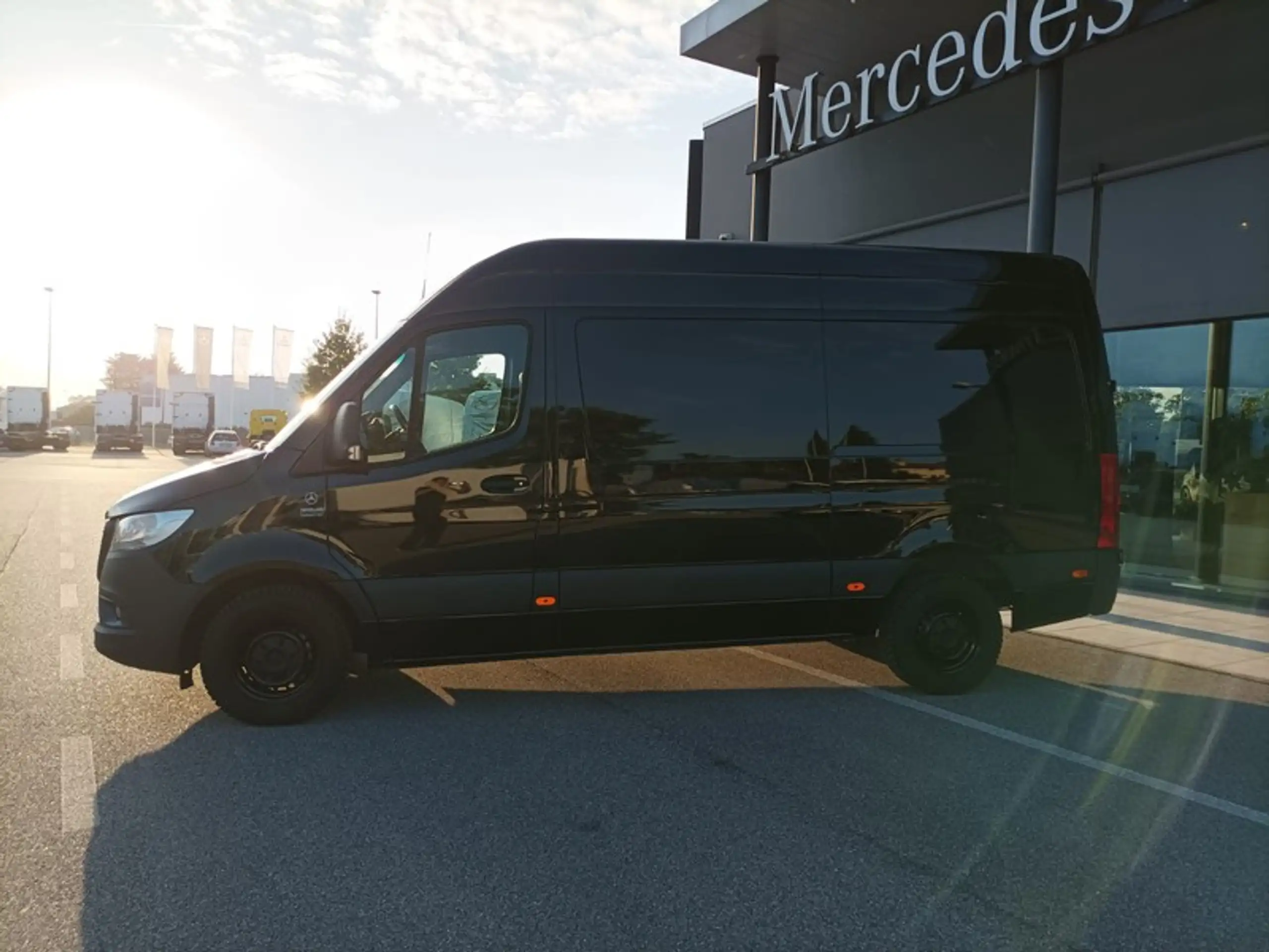 Mercedes-Benz - Sprinter