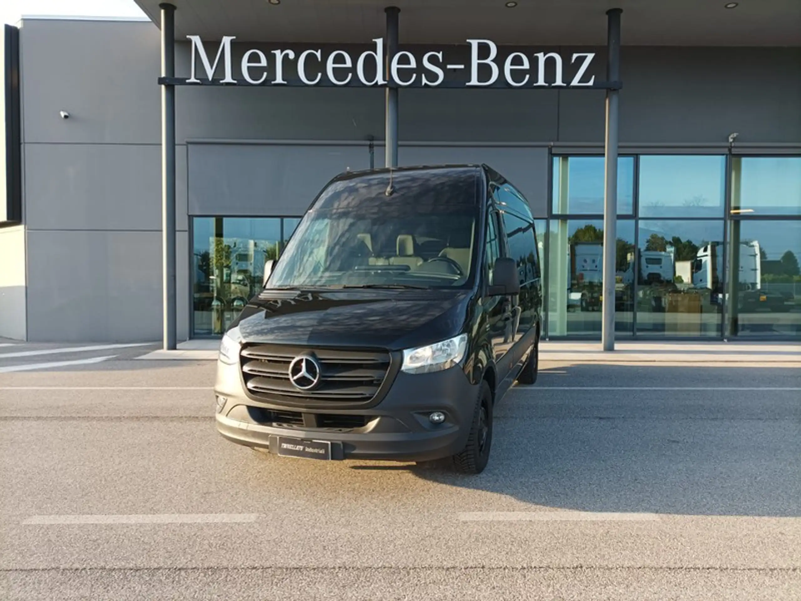 Mercedes-Benz - Sprinter