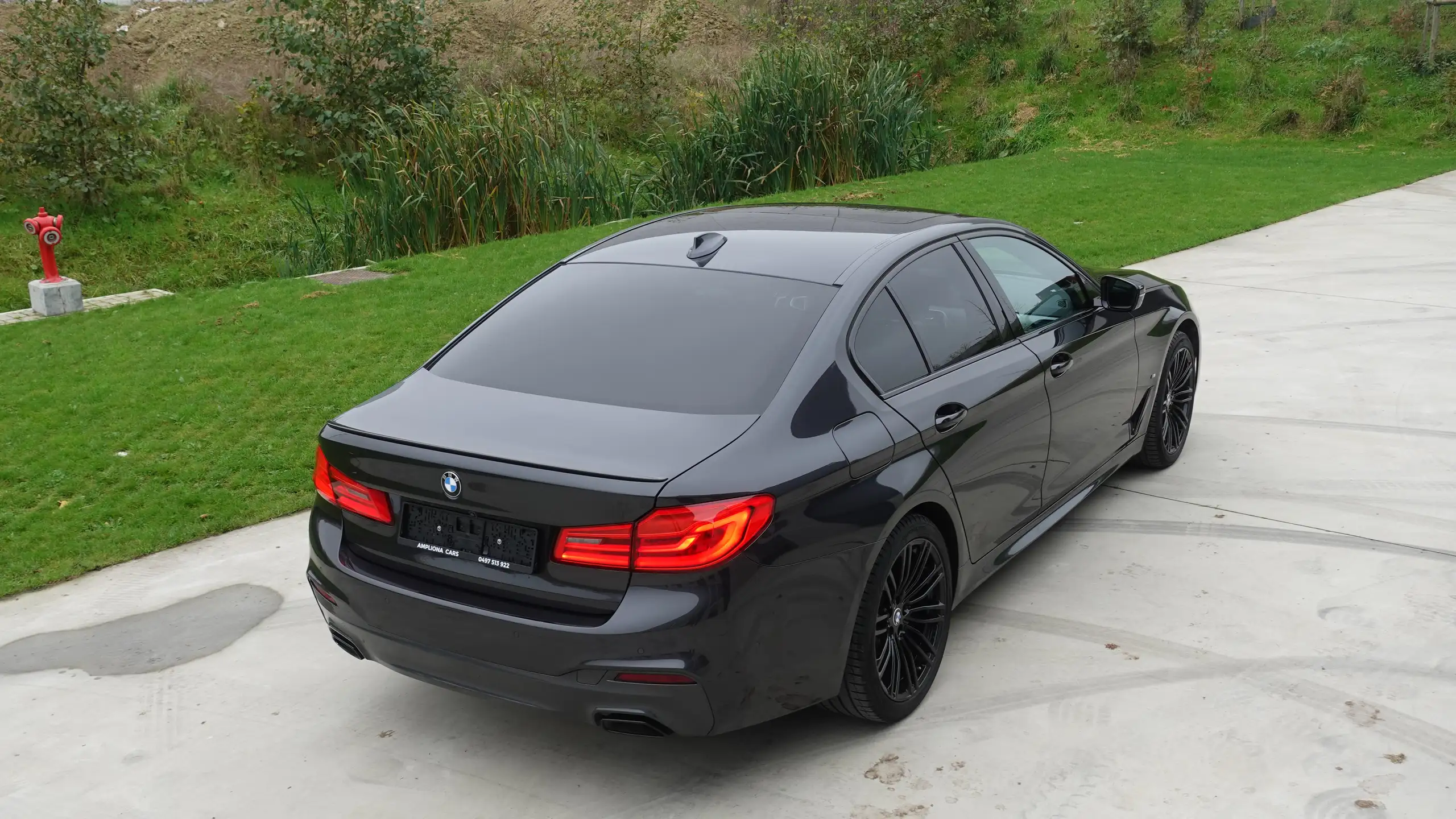 BMW - 530