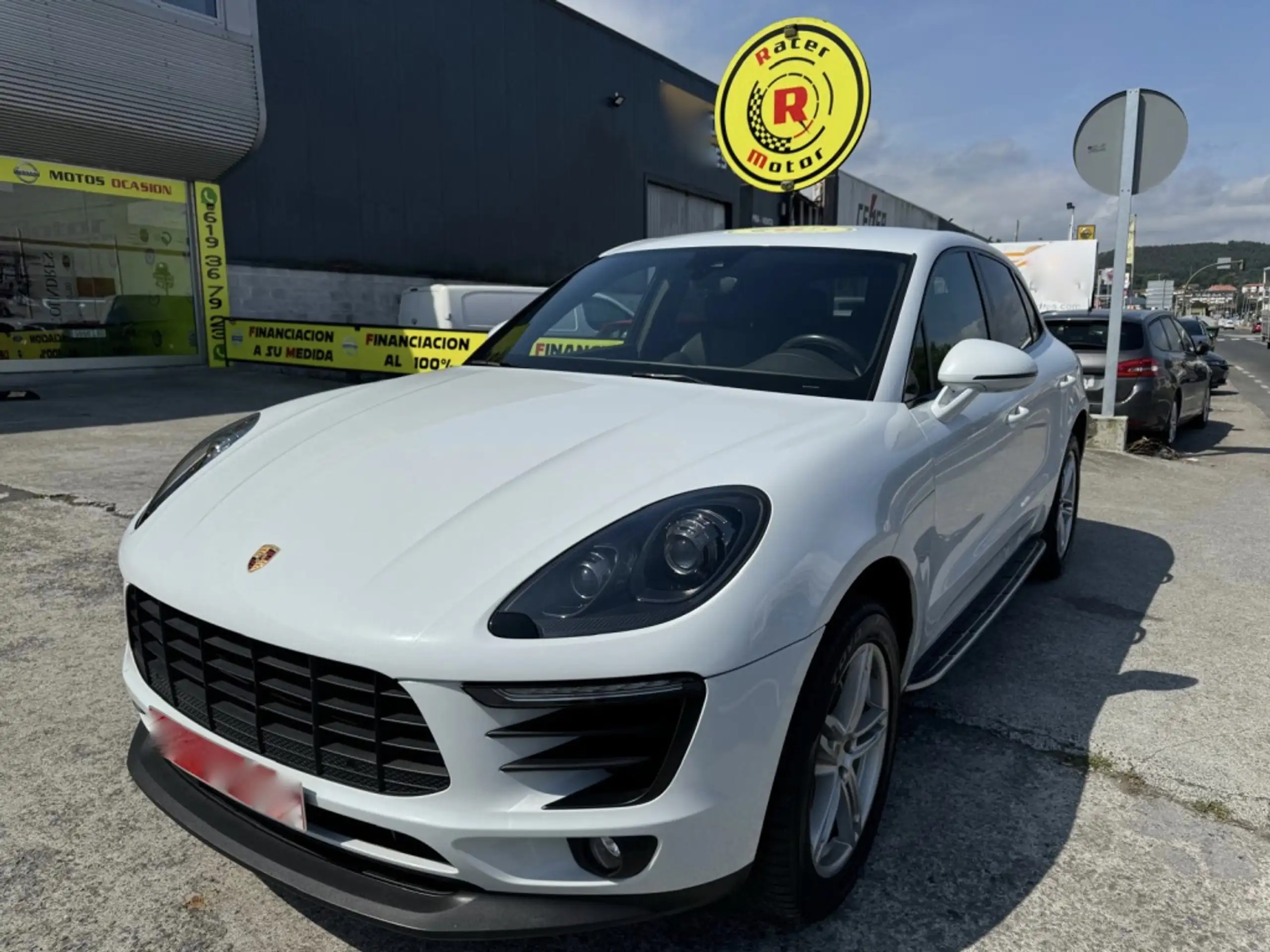 Porsche - Macan