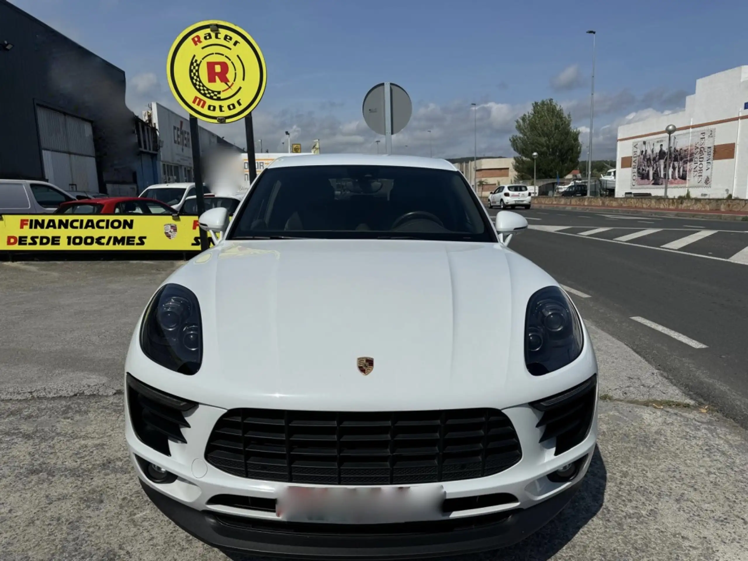 Porsche - Macan