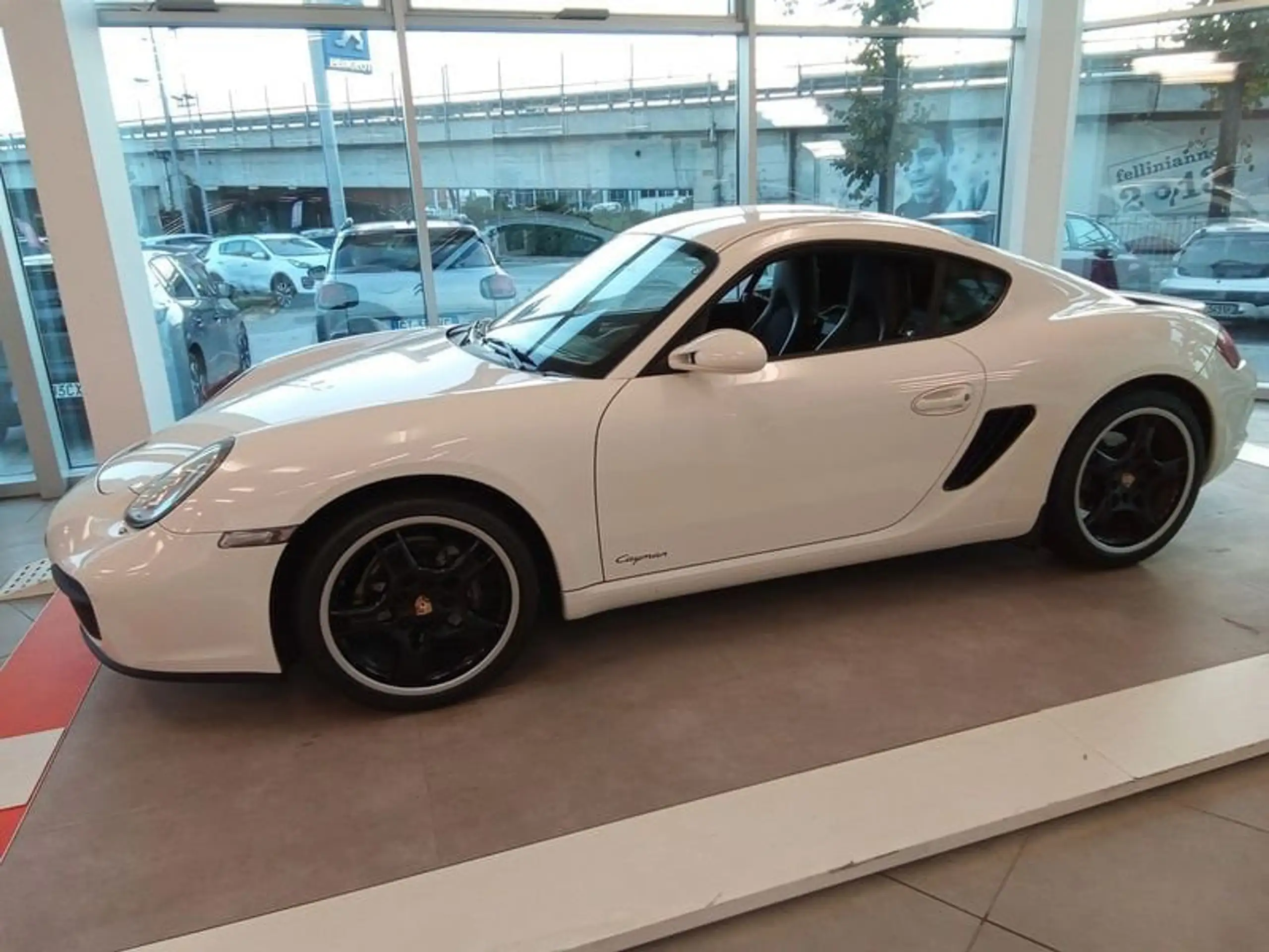 Porsche - Cayman