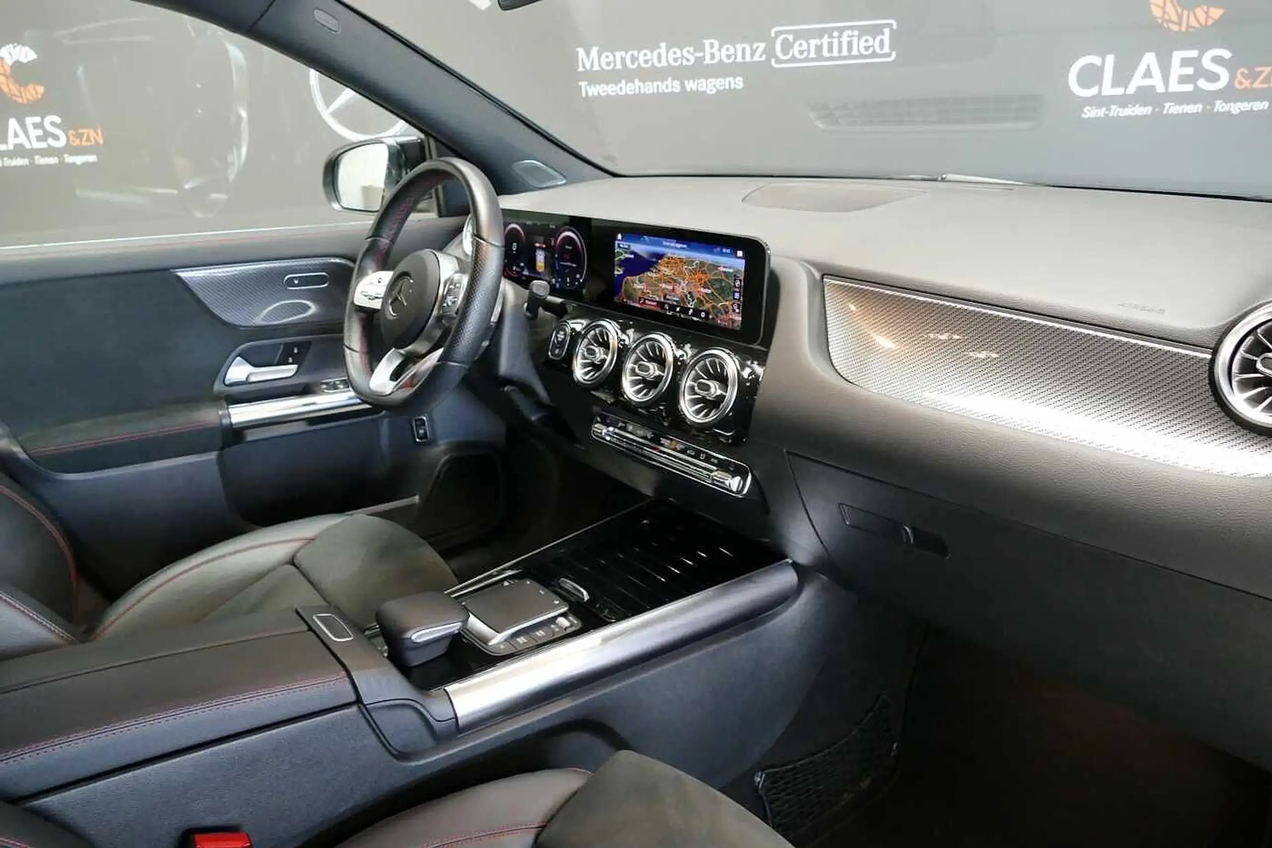 Mercedes-Benz - GLA 200