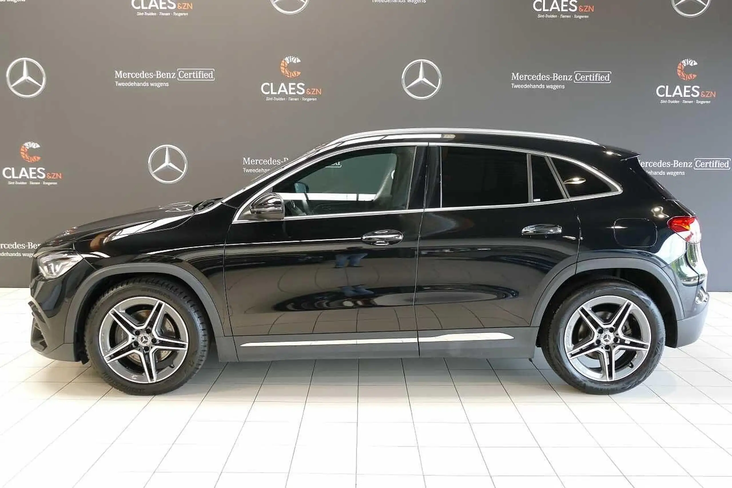 Mercedes-Benz - GLA 200